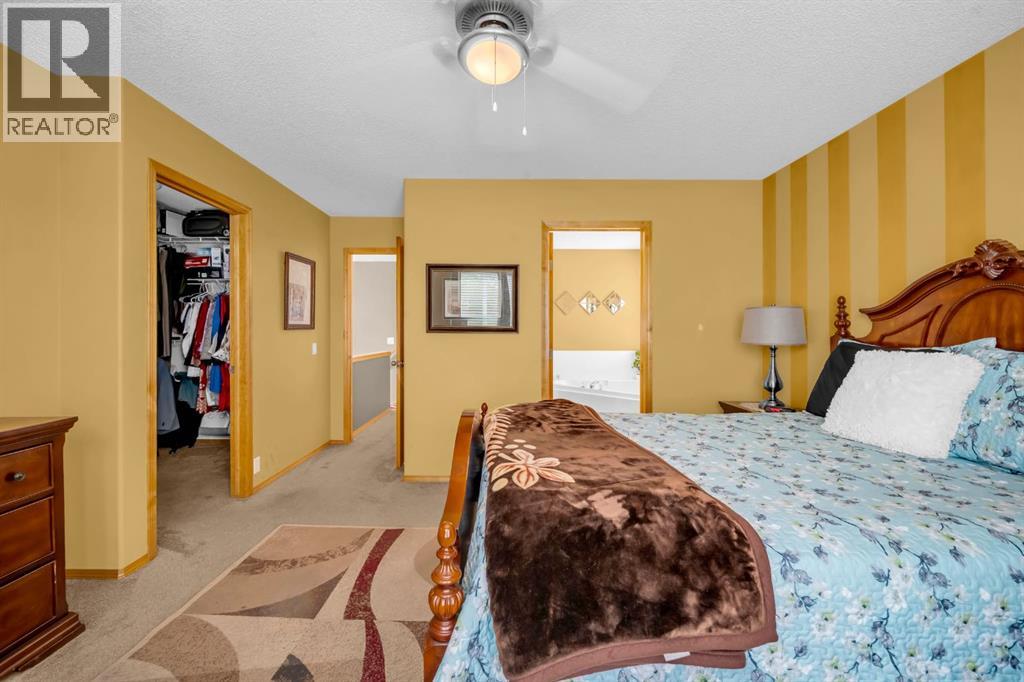 Single Family House for Sale in  Covewood Green NE Coventry Hills Calgary 
