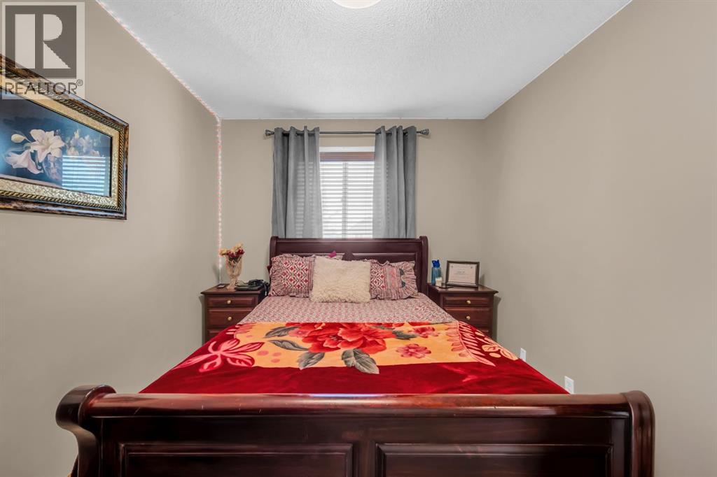Single Family House for Sale in  Covewood Green NE Coventry Hills Calgary 