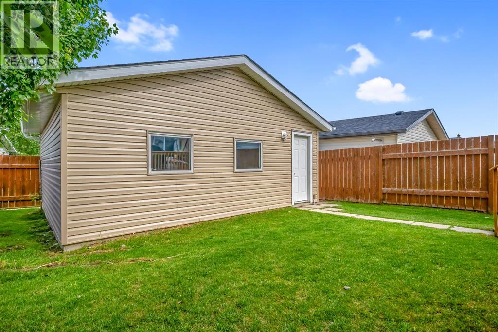 Single Family House for Sale in  Covewood Green NE Coventry Hills Calgary 