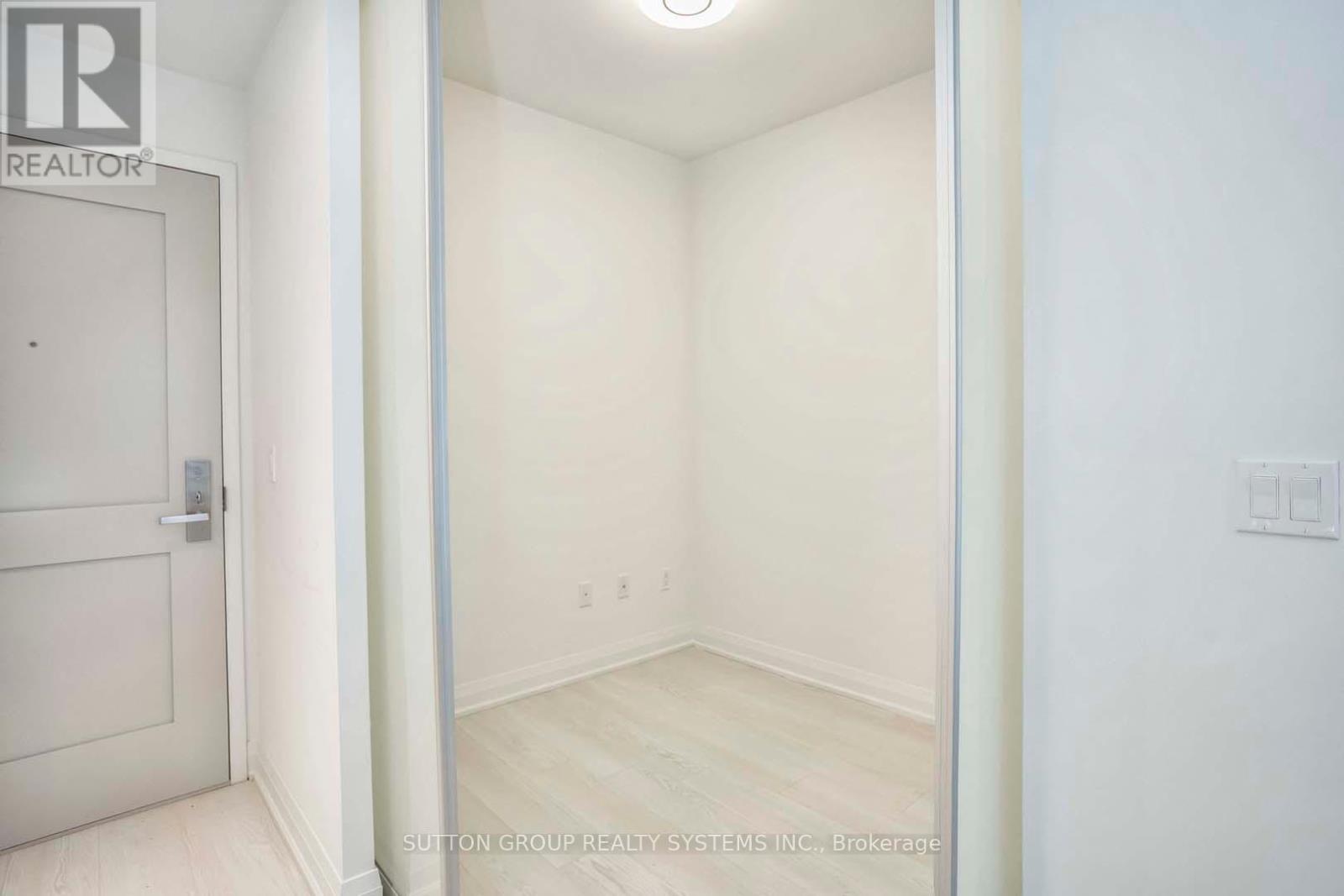 Photo 14 of 1002 10 Gibbs Road, Toronto ON