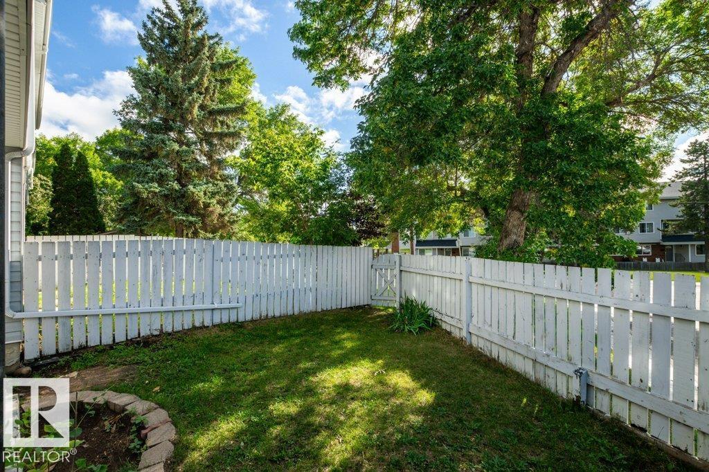 Photo 7 of 84 Amberly Co Nw, Edmonton AB