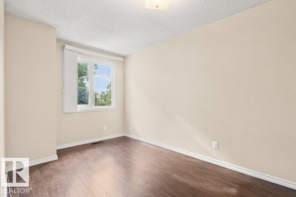 Photo 35 of 84 Amberly Co Nw, Edmonton AB