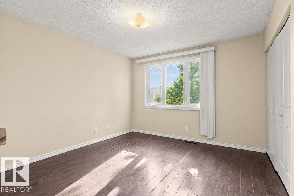 Photo 31 of 84 Amberly Co Nw, Edmonton AB