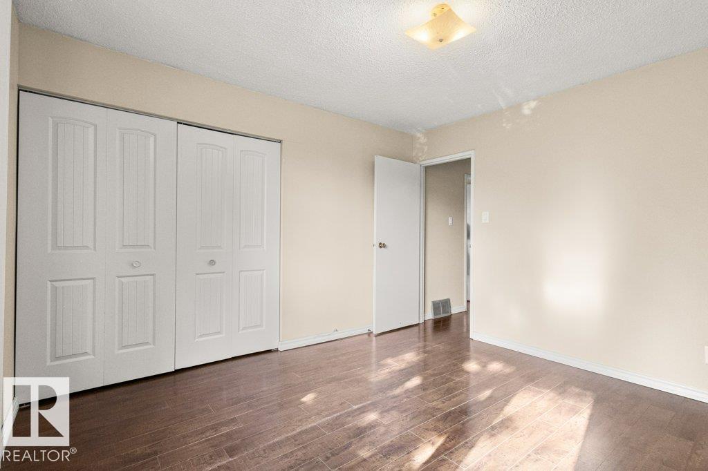 Photo 33 of 84 Amberly Co Nw, Edmonton AB