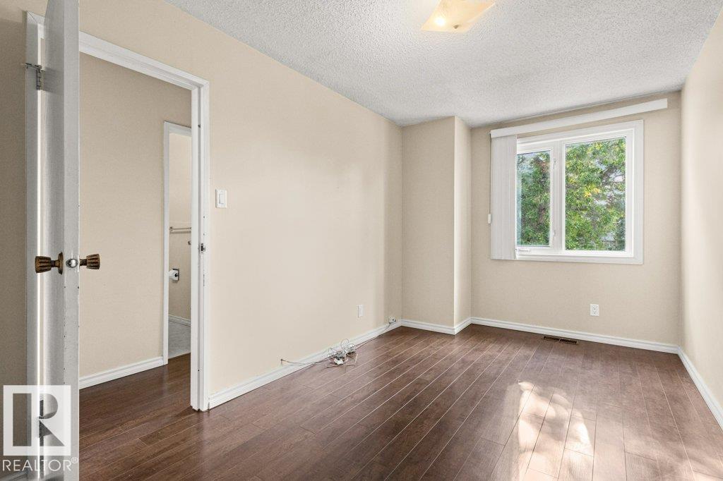 Photo 36 of 84 Amberly Co Nw, Edmonton AB