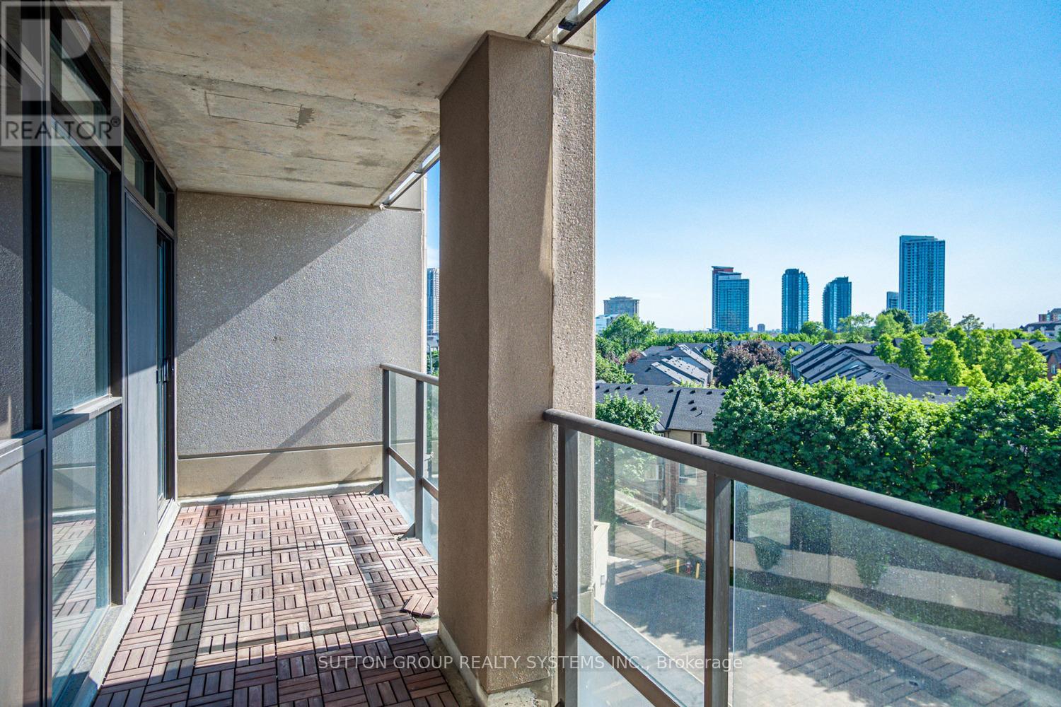 Photo 17 of 608 220 Forum Drive, Mississauga ON