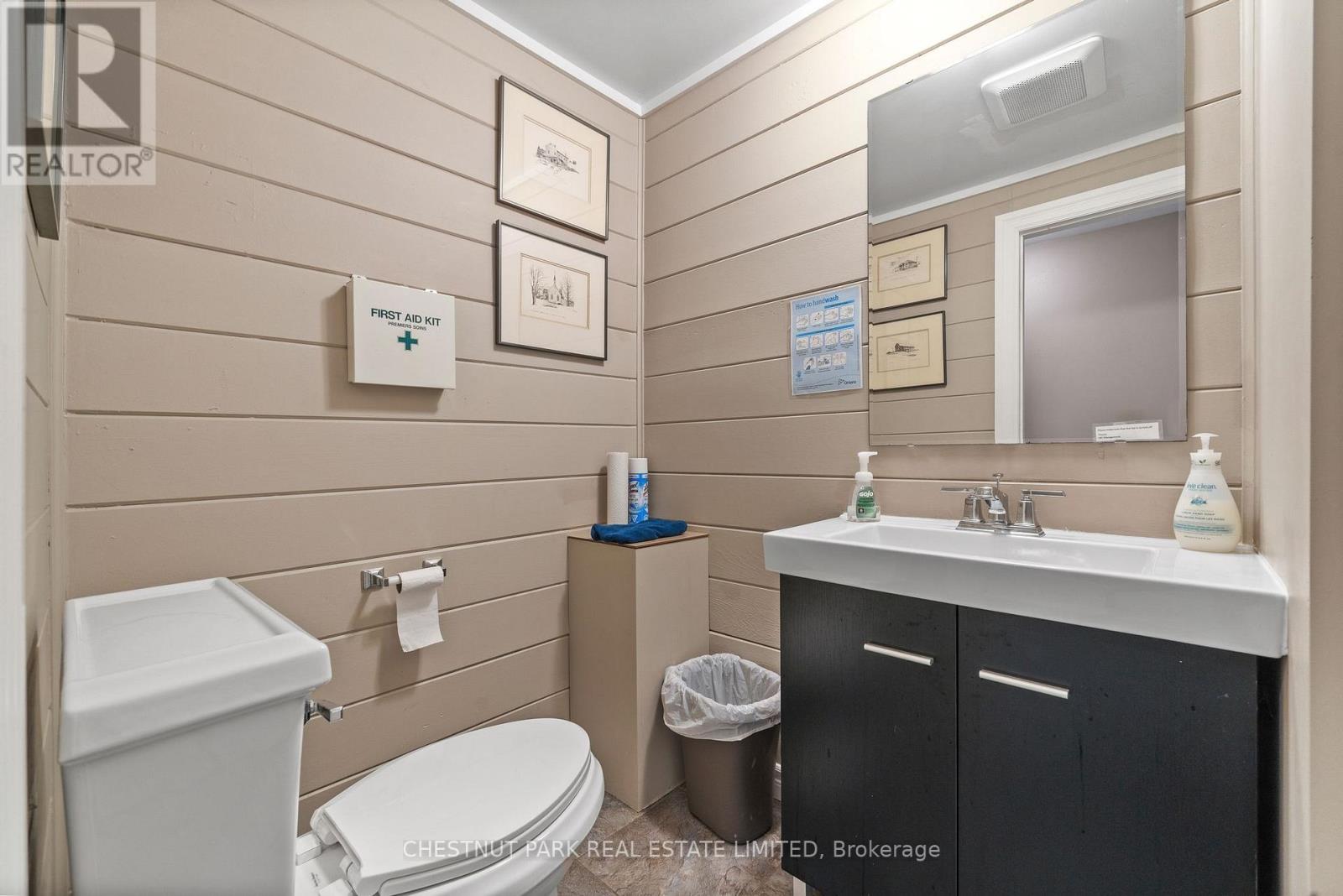 Photo 23 of 13360 Loyalist Parkway, Prince Edward County ON