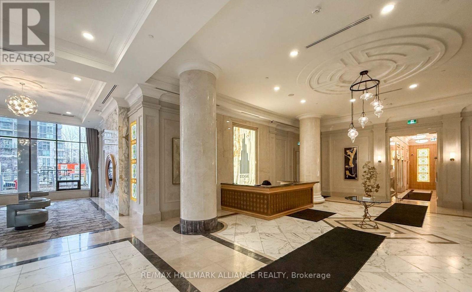 Photo 7 of 1209 36 Elm Drive W, Mississauga ON