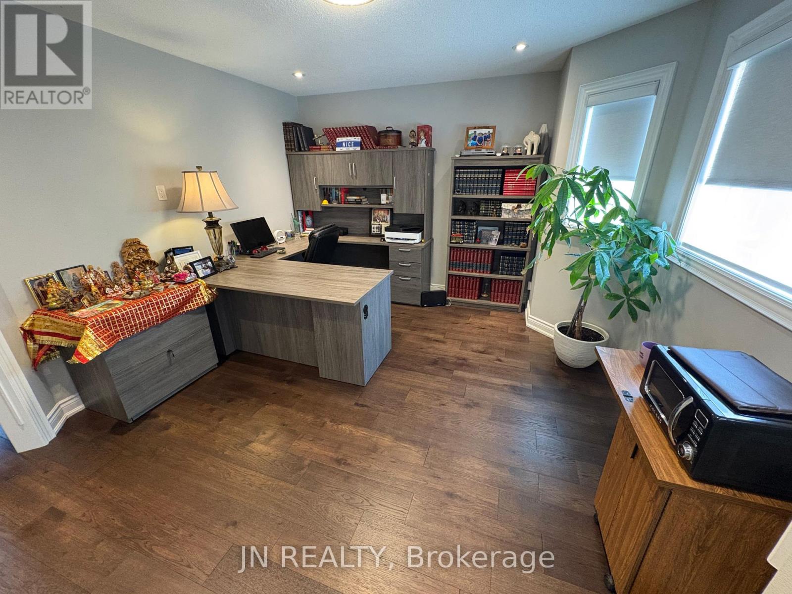 Photo 28 of 77 Colonel Bertram Road, Brampton ON