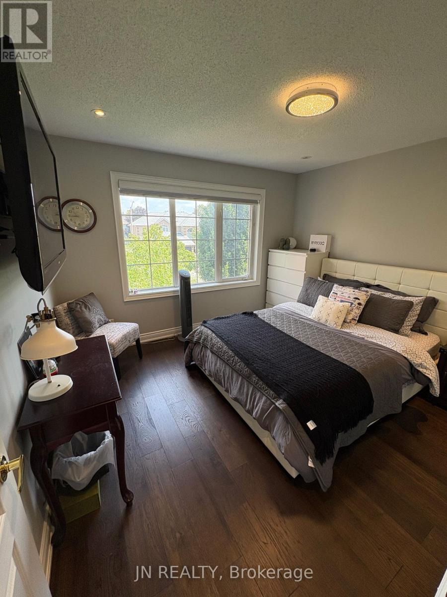 Photo 31 of 77 Colonel Bertram Road, Brampton ON