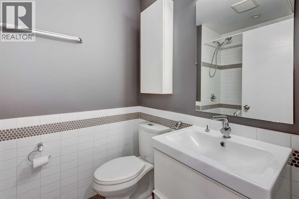 Single Family House Bi-level for Sale in  Selkirk Drive SW Southwood Calgary 
