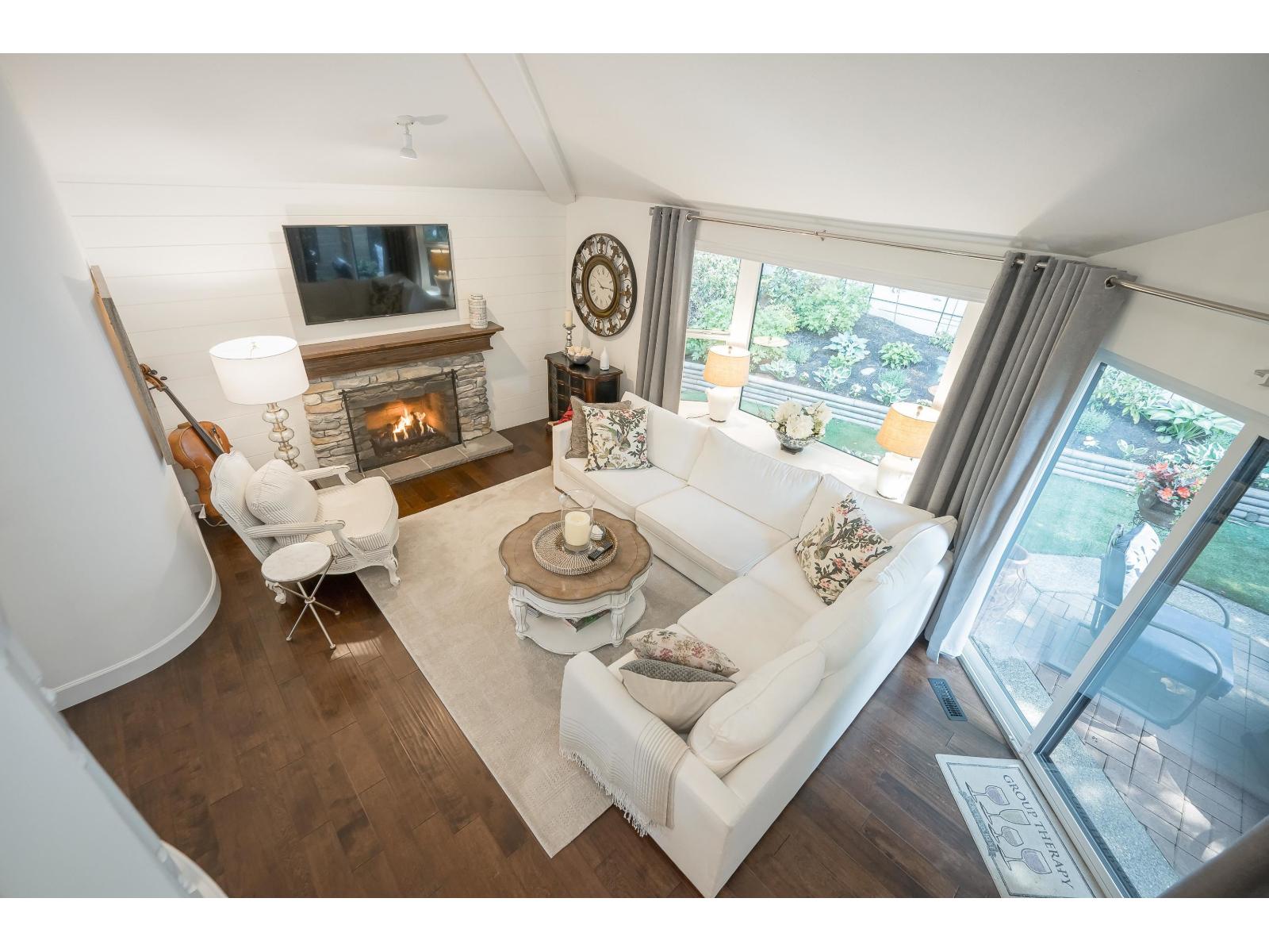 2 1830 SOUTHMERE CRESCENT, Surrey