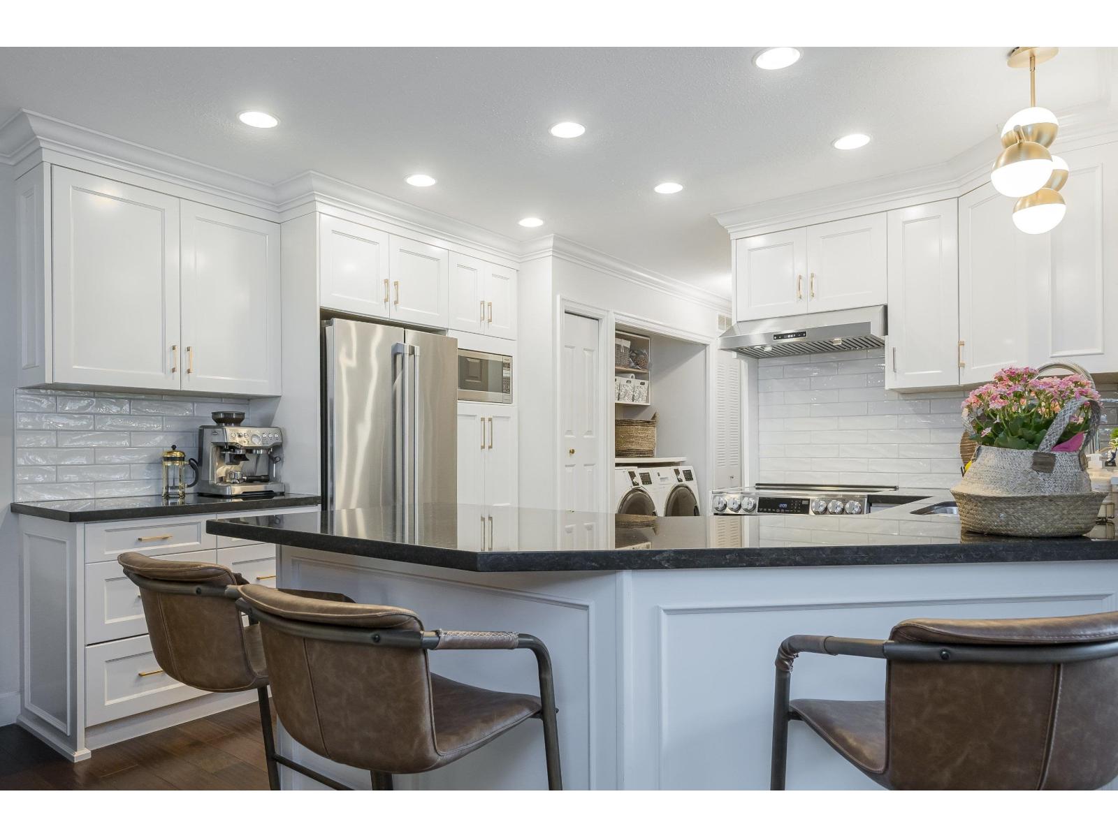 2 1830 SOUTHMERE CRESCENT, Surrey