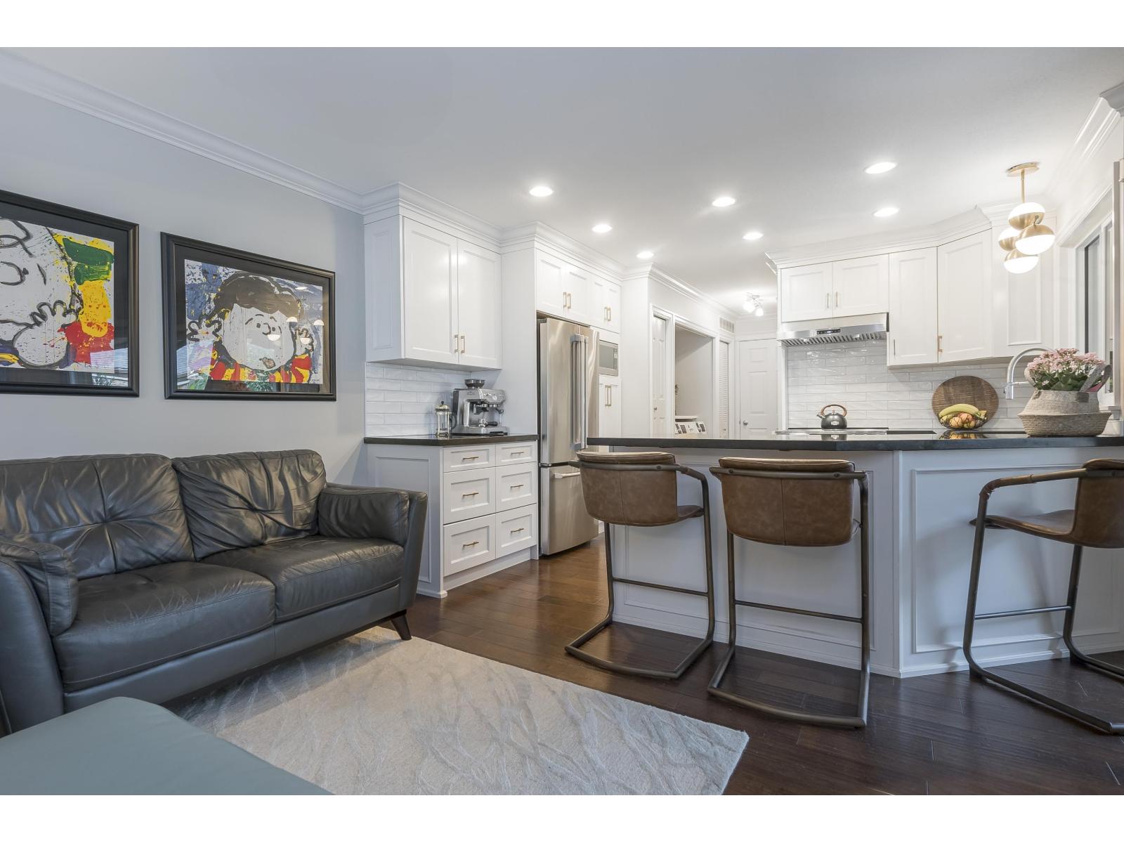 2 1830 SOUTHMERE CRESCENT, Surrey