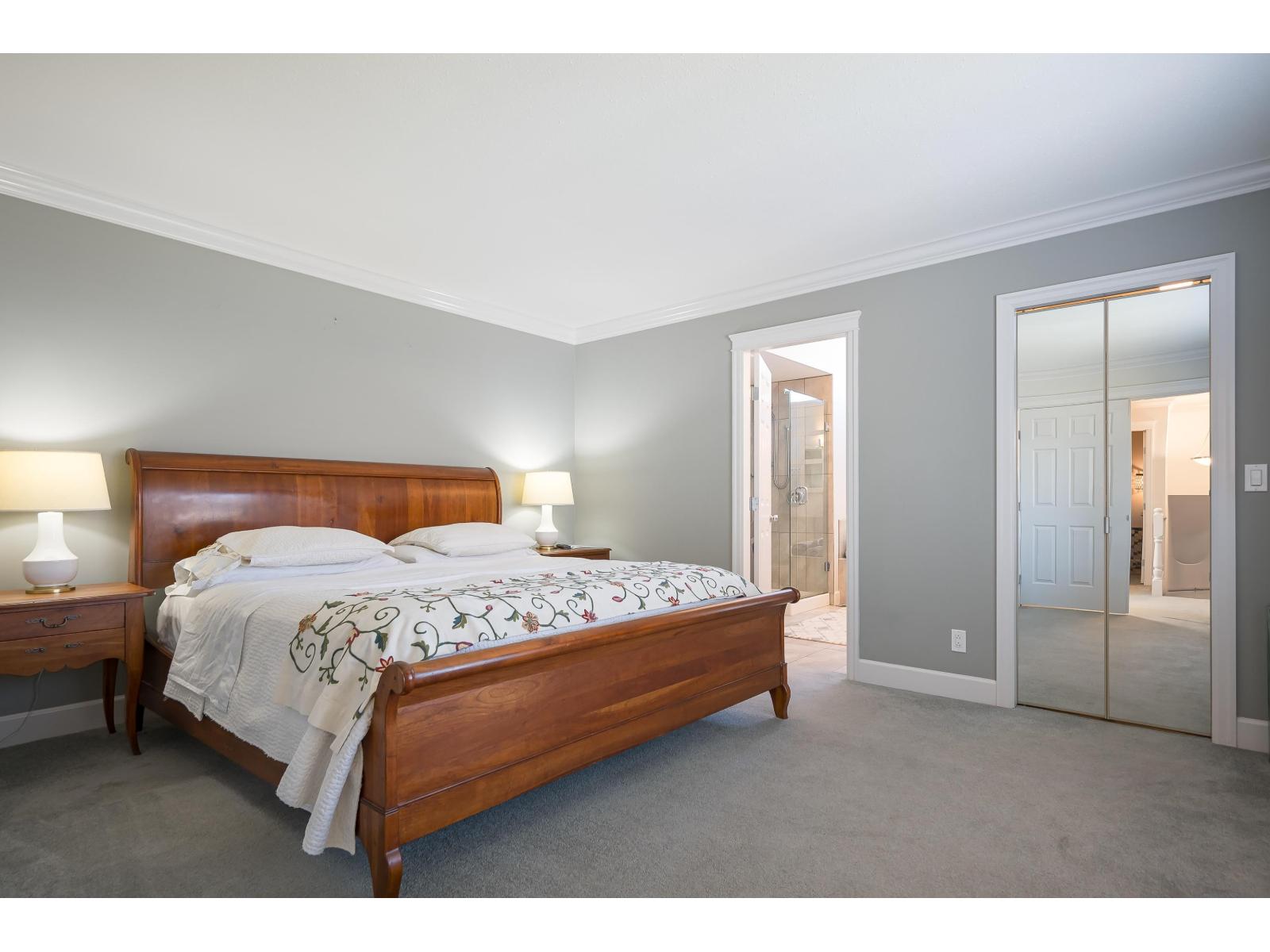 2 1830 SOUTHMERE CRESCENT, Surrey