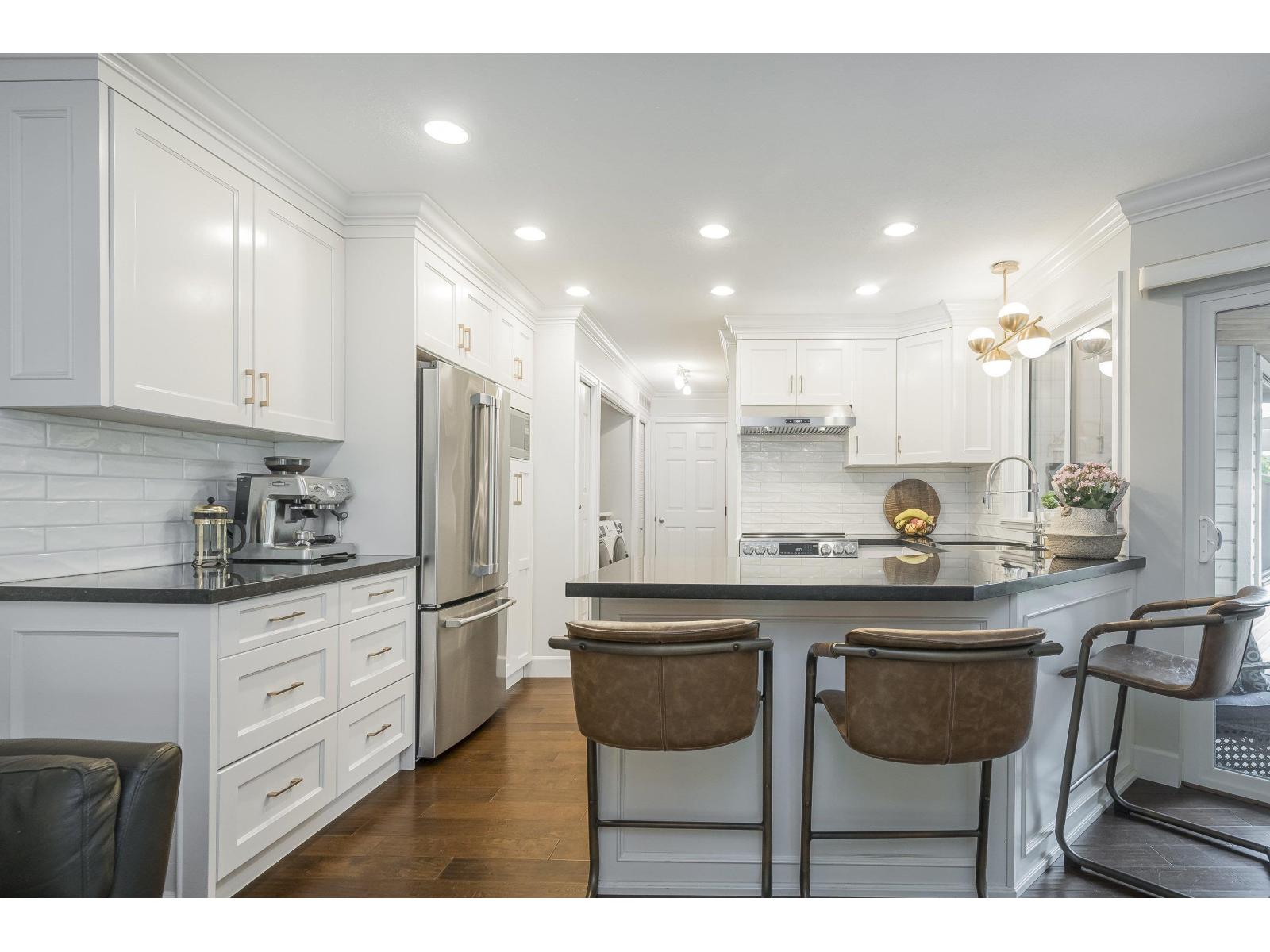 2 1830 SOUTHMERE CRESCENT, Surrey