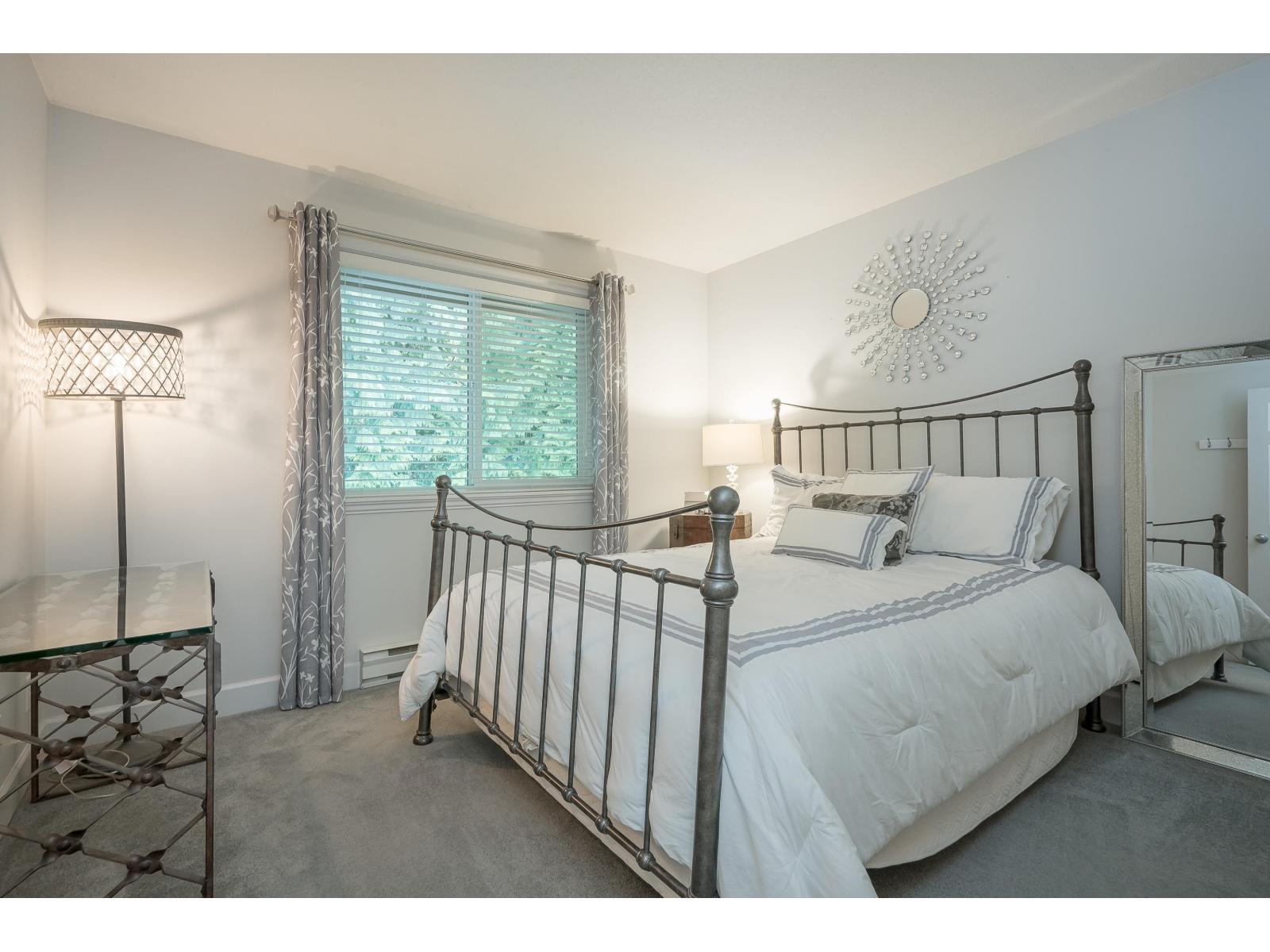 2 1830 SOUTHMERE CRESCENT, Surrey