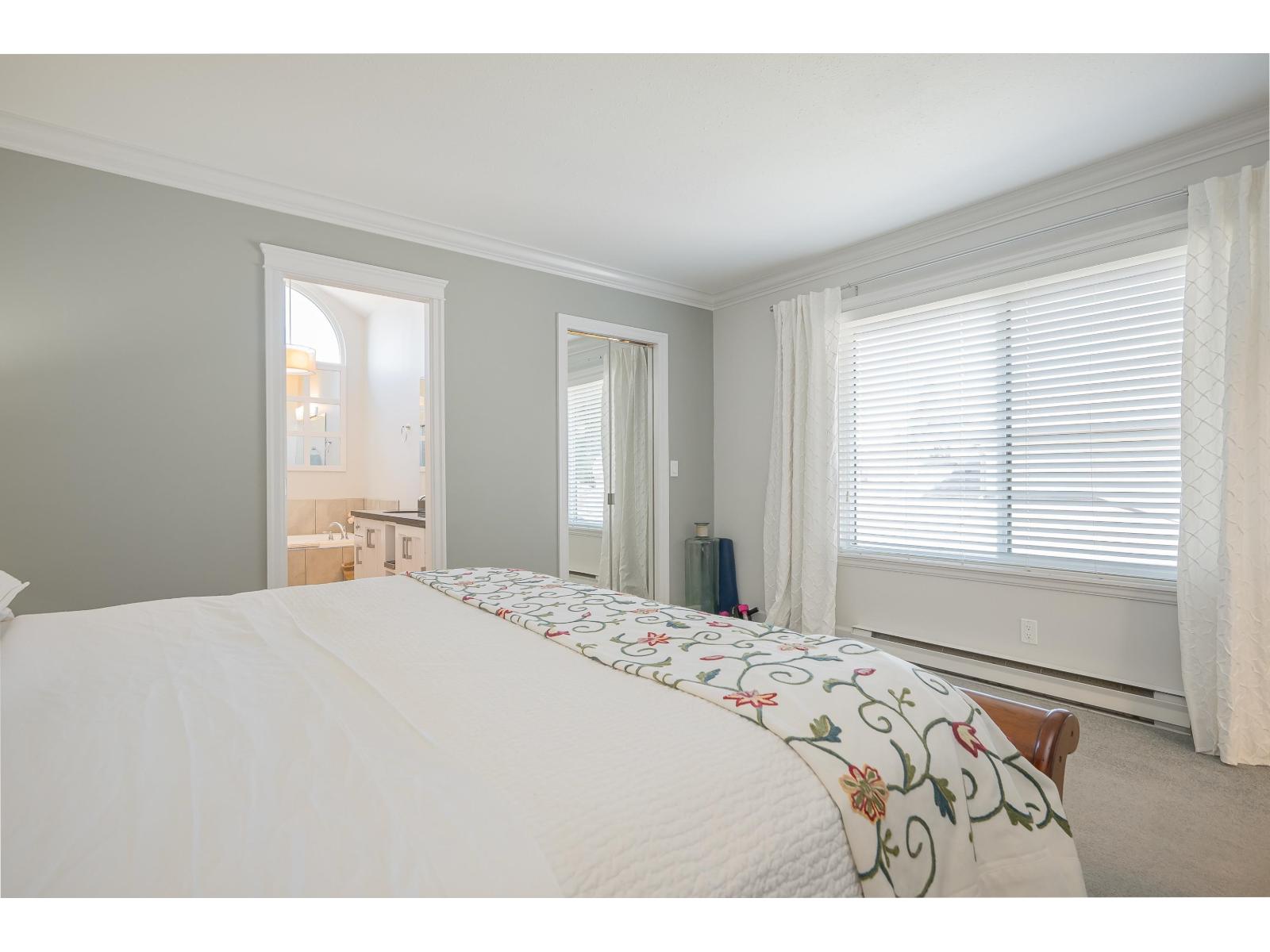 2 1830 SOUTHMERE CRESCENT, Surrey