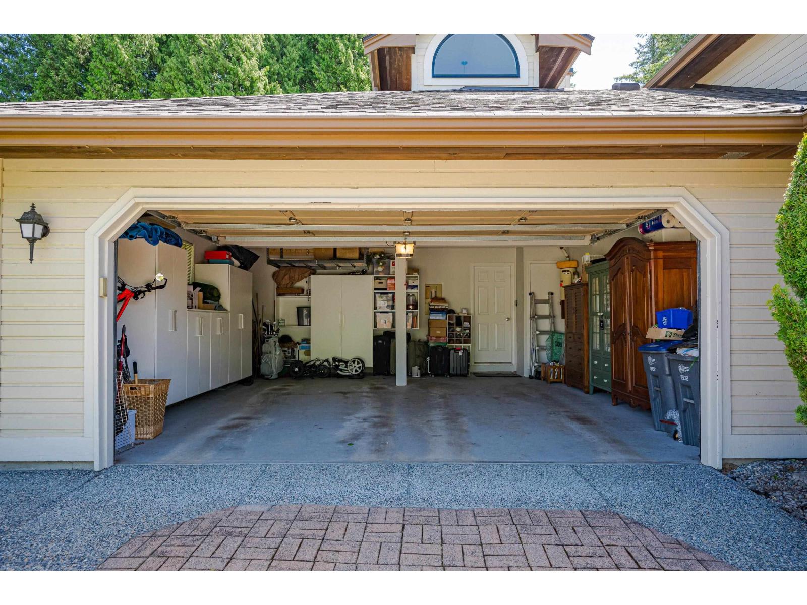 2 1830 SOUTHMERE CRESCENT, Surrey