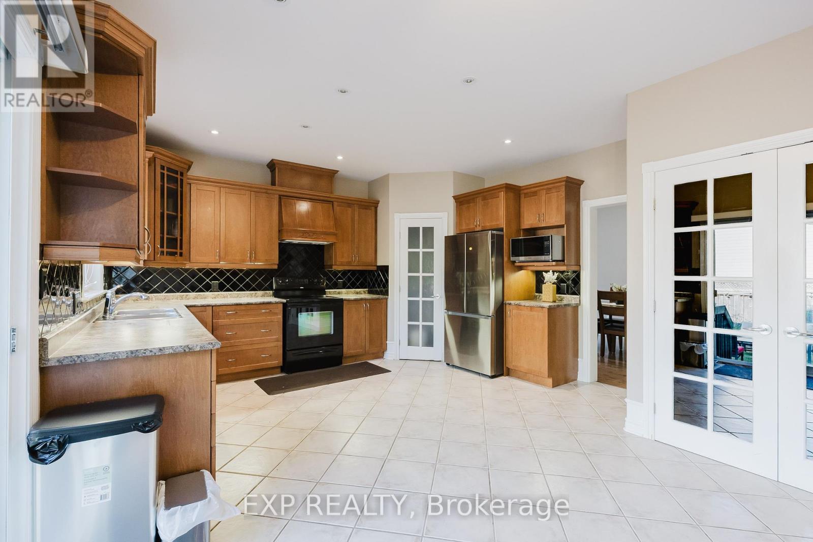Photo 12 of 263 Deercroft Avenue, Ottawa ON