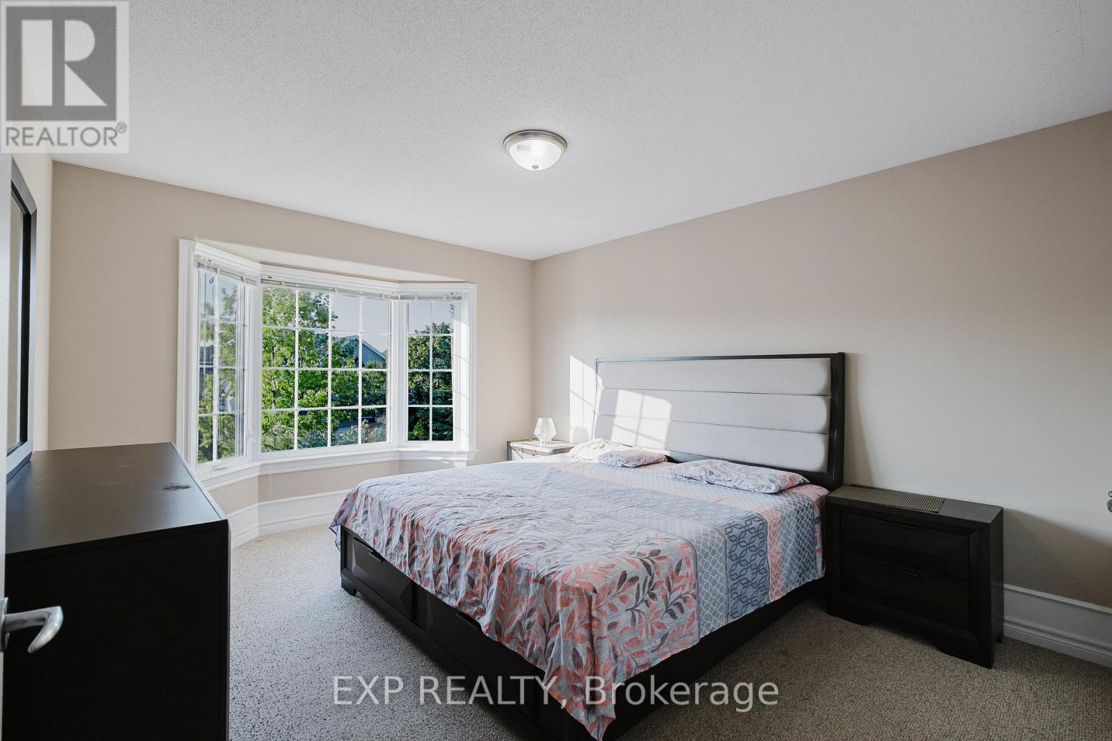 Photo 17 of 263 Deercroft Avenue, Ottawa ON