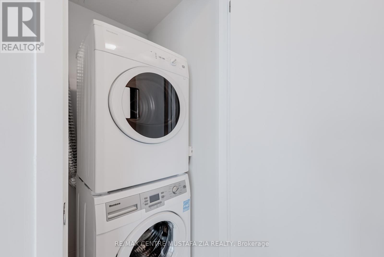 Photo 18 of 2402 14 York Street, Toronto ON