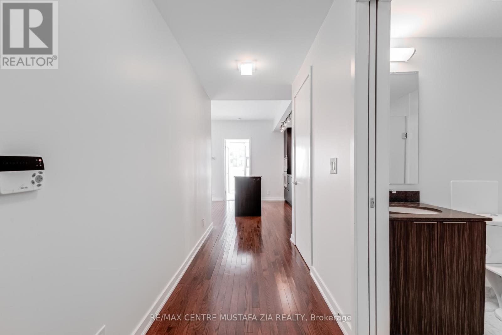 Photo 19 of 2402 14 York Street, Toronto ON