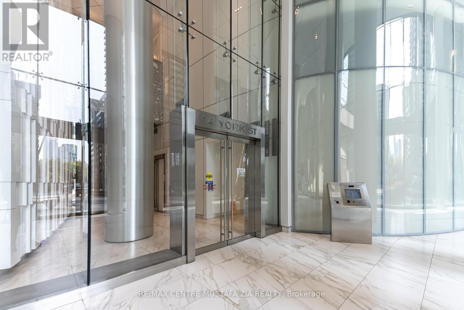 Photo 2 of 2402 14 York Street, Toronto ON