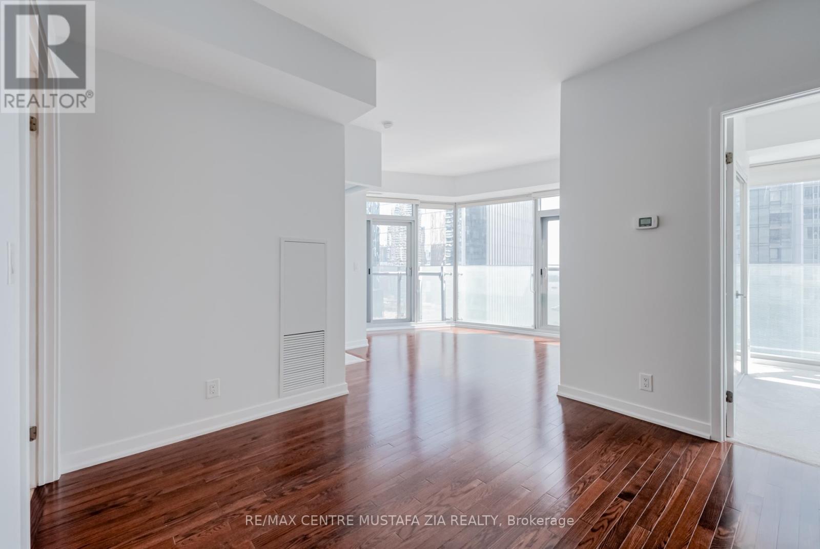 Photo 36 of 2402 14 York Street, Toronto ON