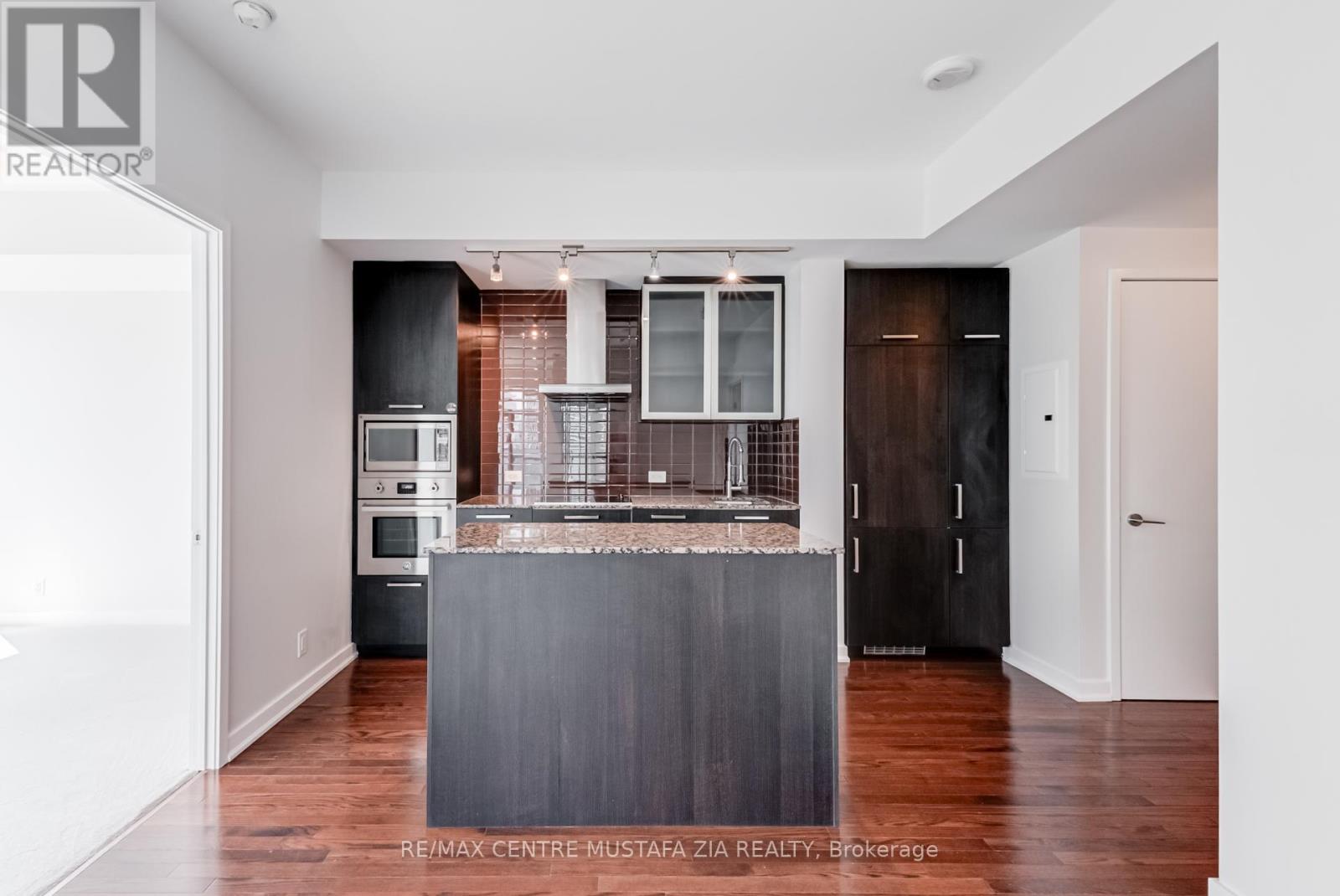 Photo 7 of 2402 14 York Street, Toronto ON