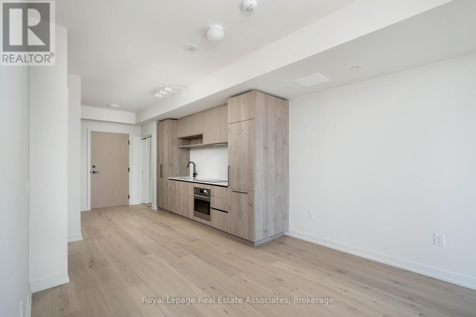 Photo 15 of 1105 181 Sterling Road, Toronto ON