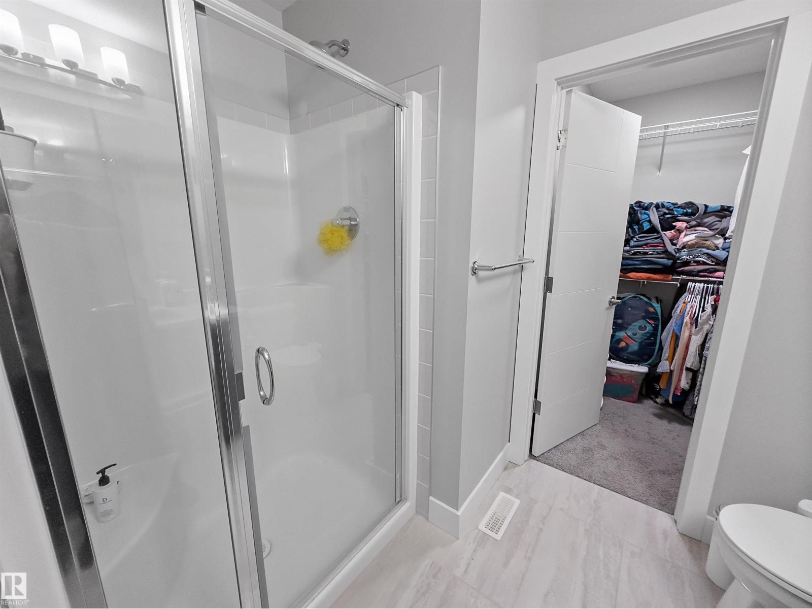 Photo 20 of 70 6905 25 Av Sw, Edmonton AB