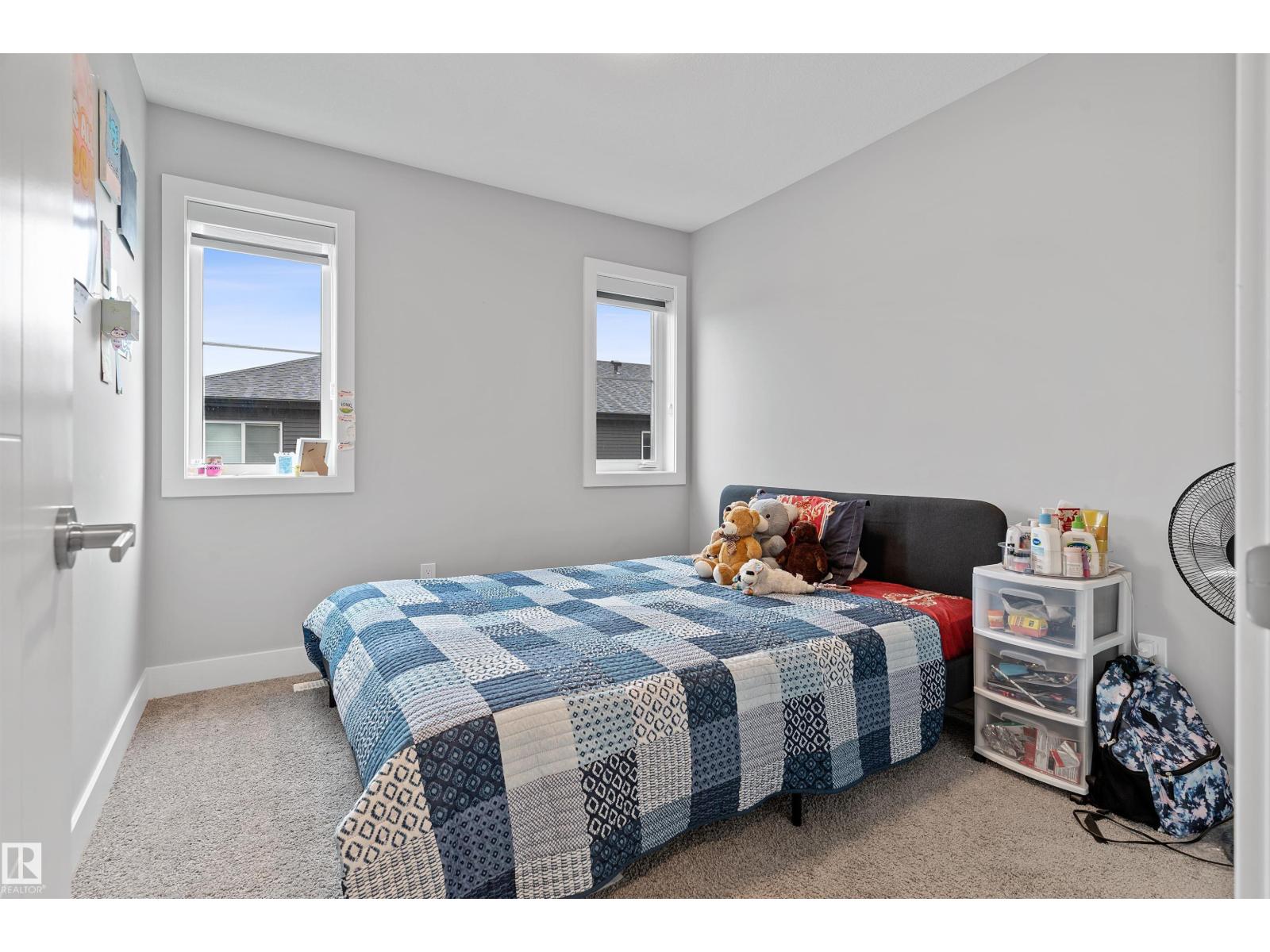Photo 25 of 70 6905 25 Av Sw, Edmonton AB