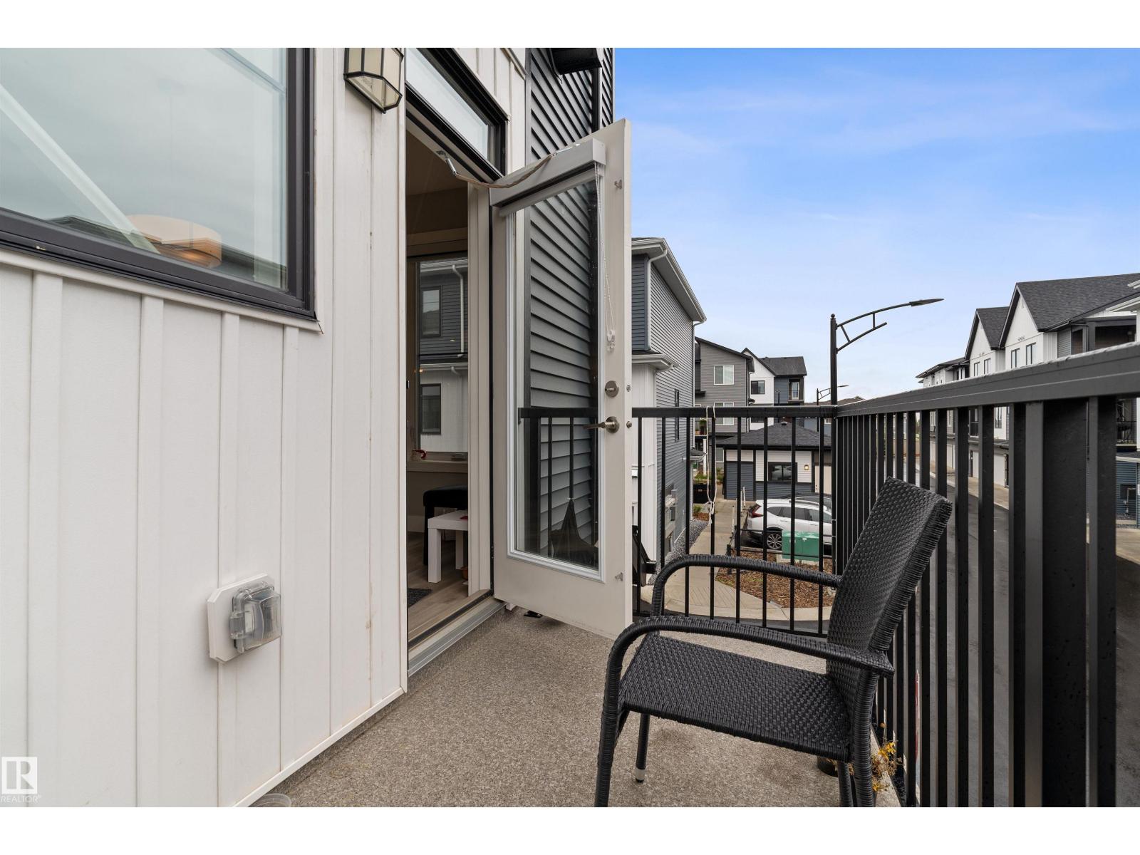 Photo 28 of 70 6905 25 Av Sw, Edmonton AB