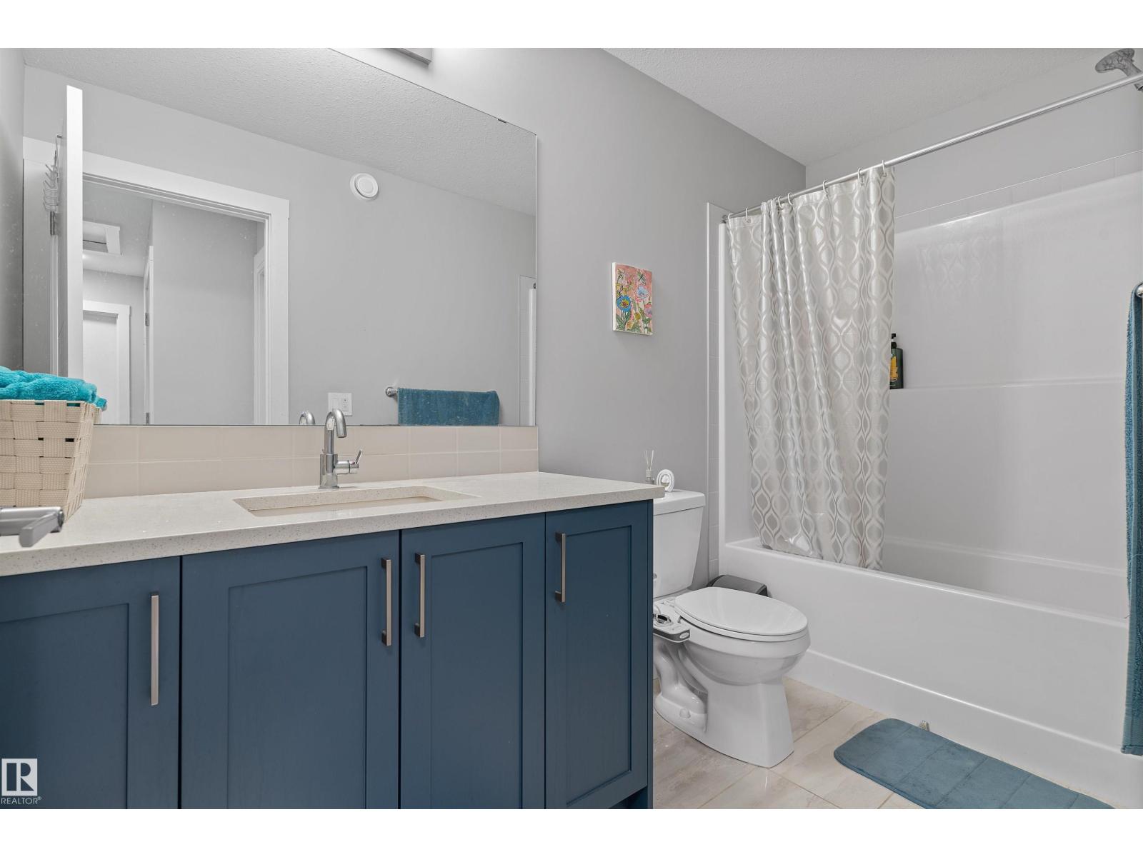 Photo 22 of 70 6905 25 Av Sw, Edmonton AB