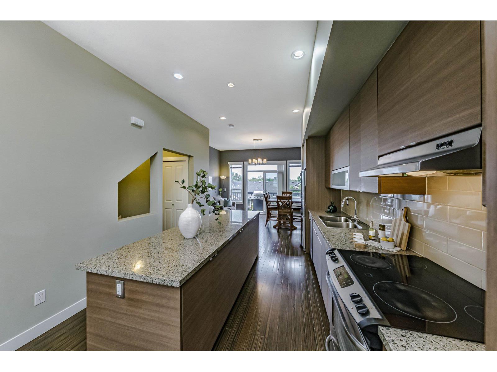 Photo 21 of 25 2955 156 Street, Surrey BC