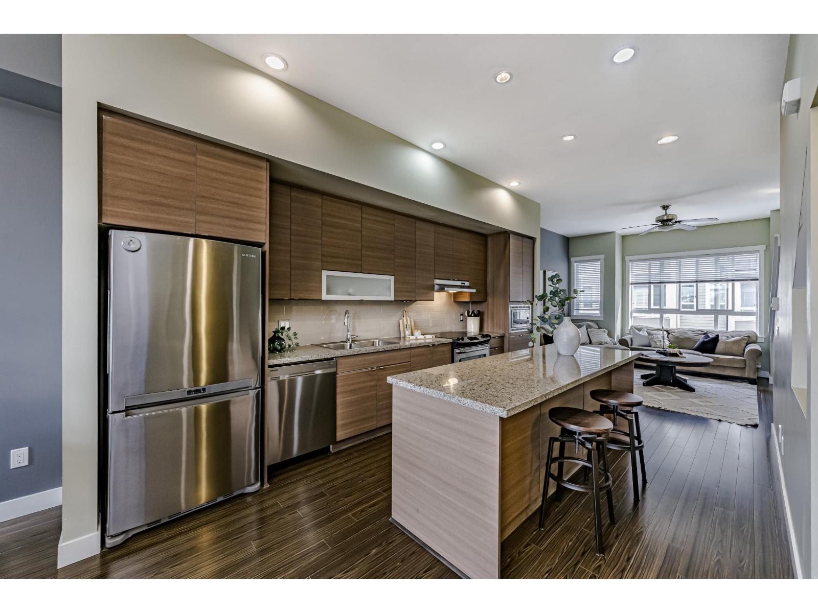 Photo 17 of 25 2955 156 Street, Surrey BC
