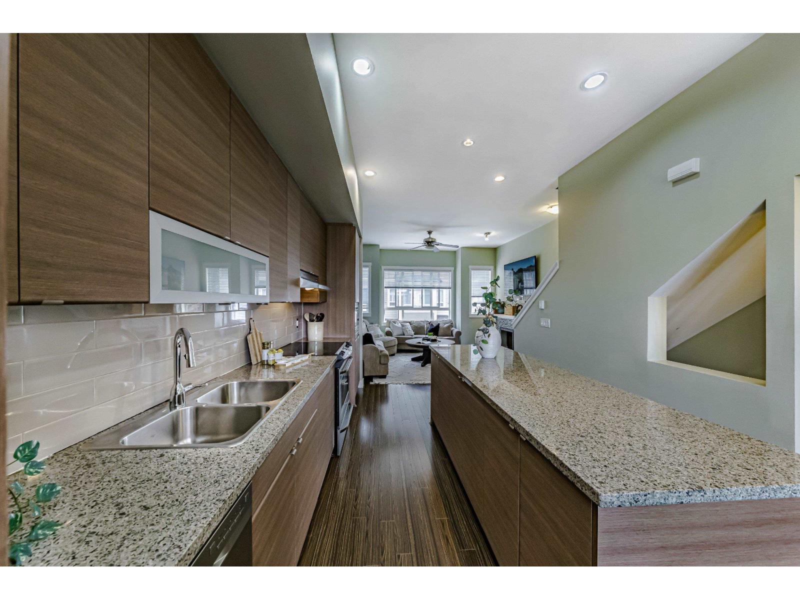Photo 20 of 25 2955 156 Street, Surrey BC