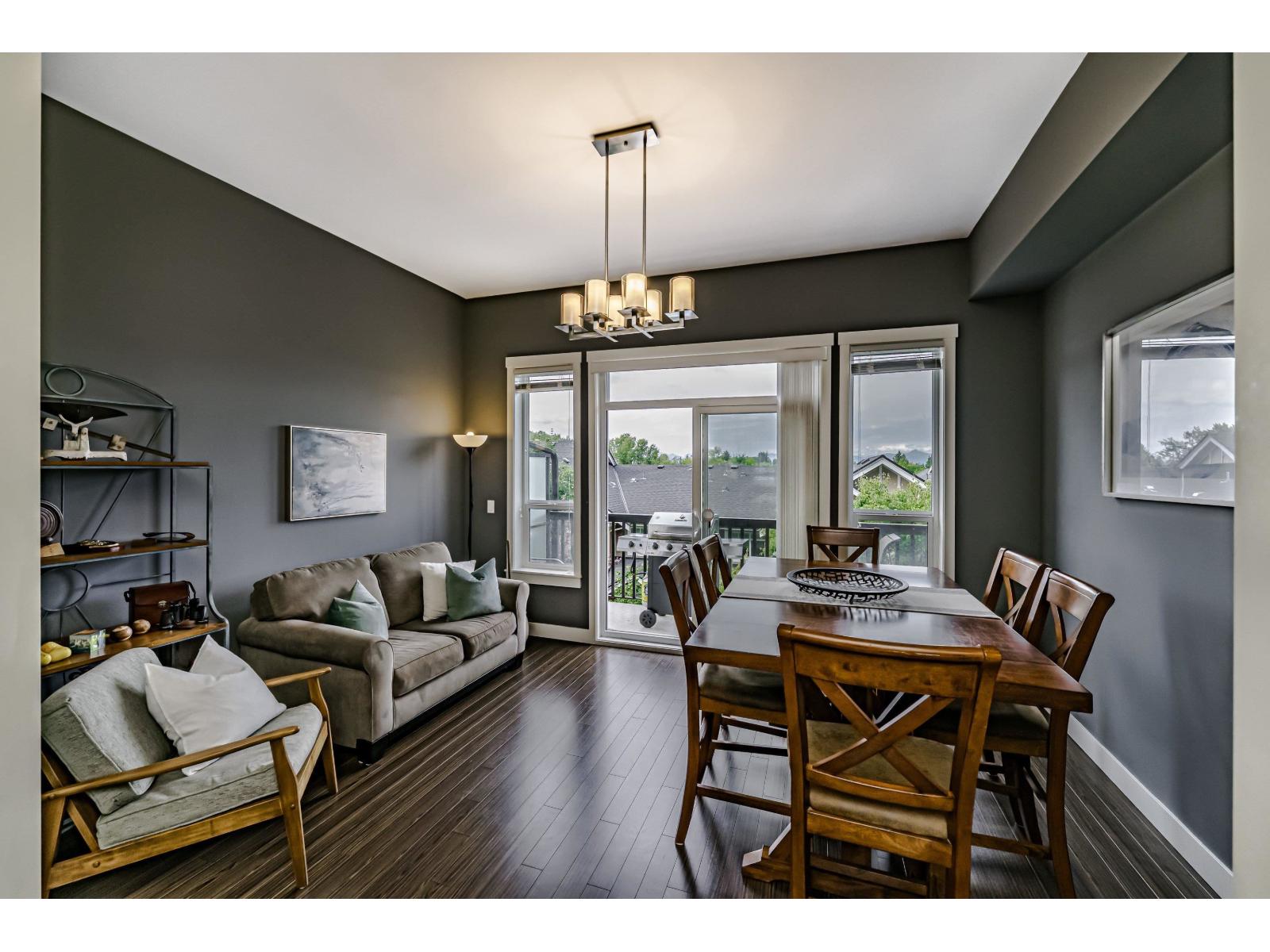 Photo 1 of 25 2955 156 Street, Surrey BC
