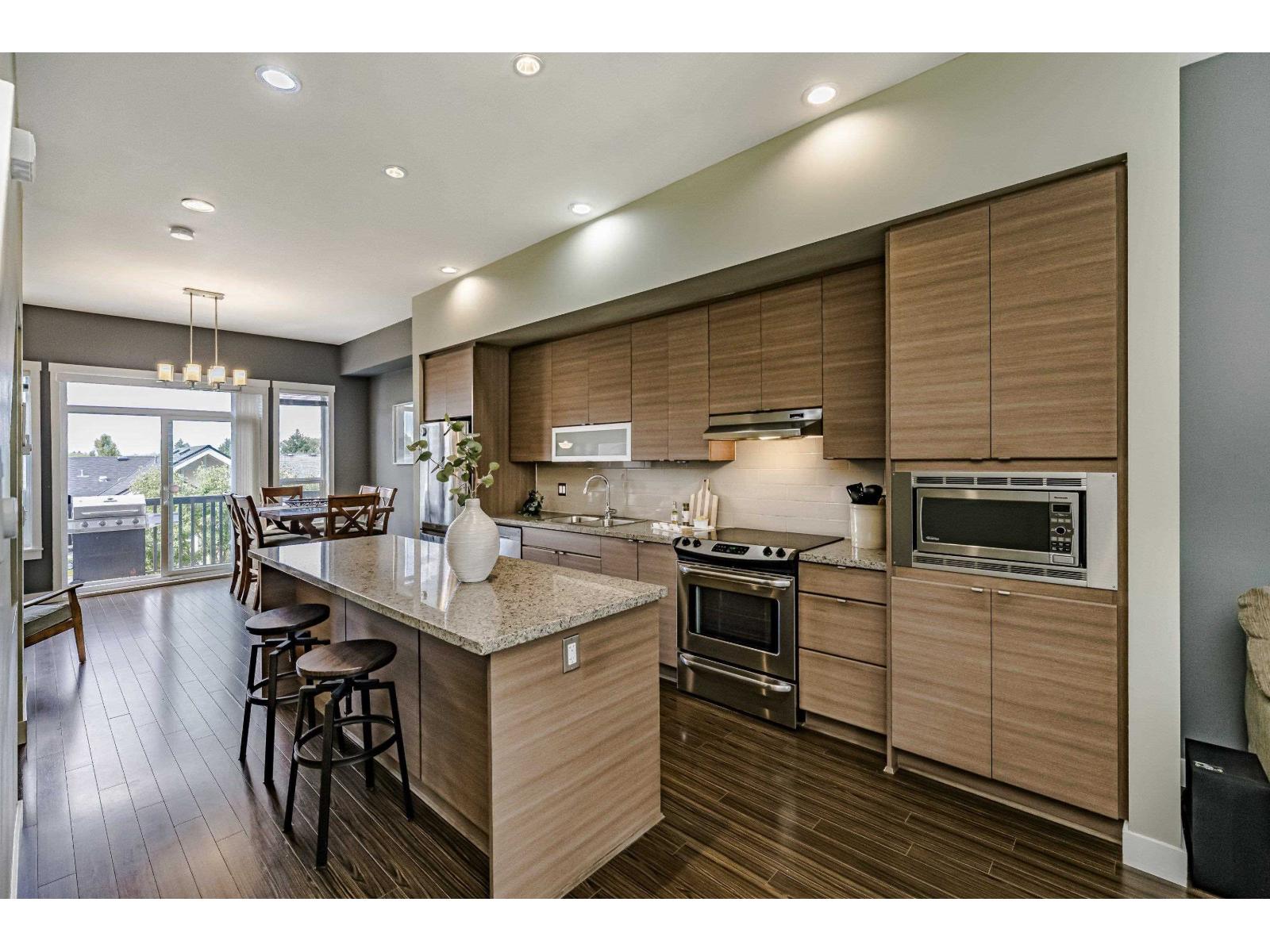 Photo 18 of 25 2955 156 Street, Surrey BC