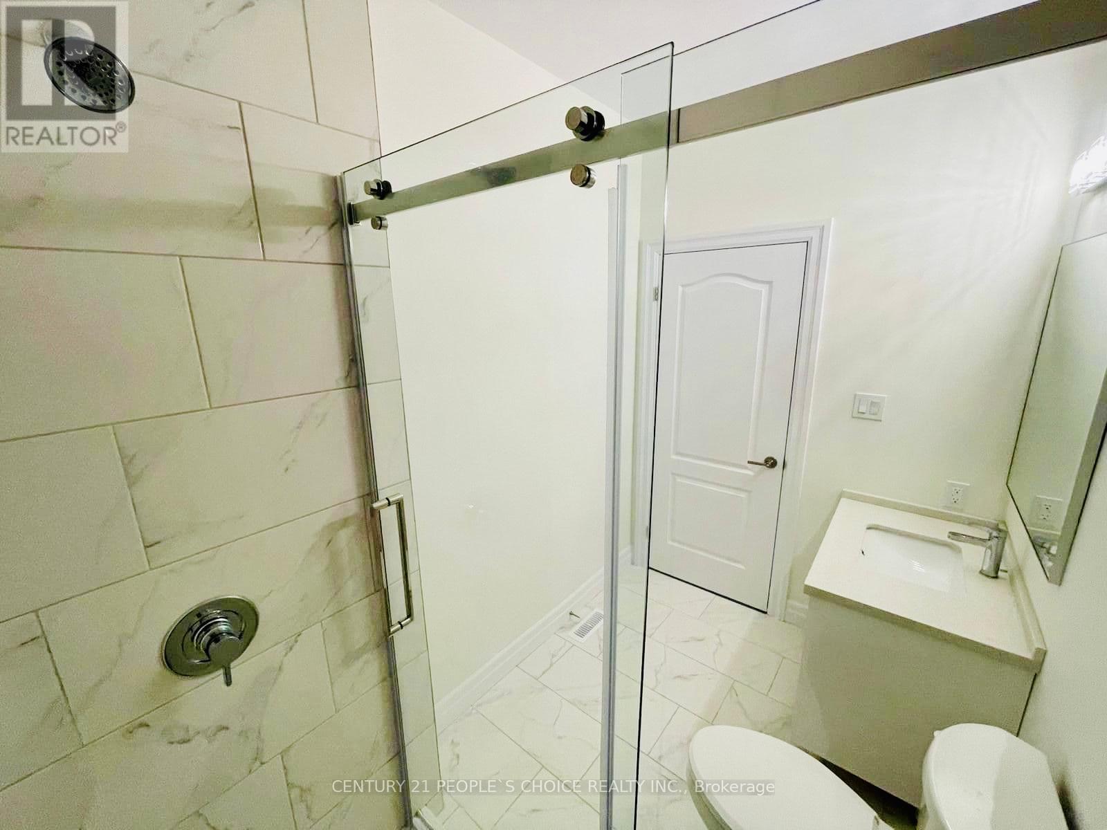 Photo 24 of 45 2610 Kettering Place, London South ON
