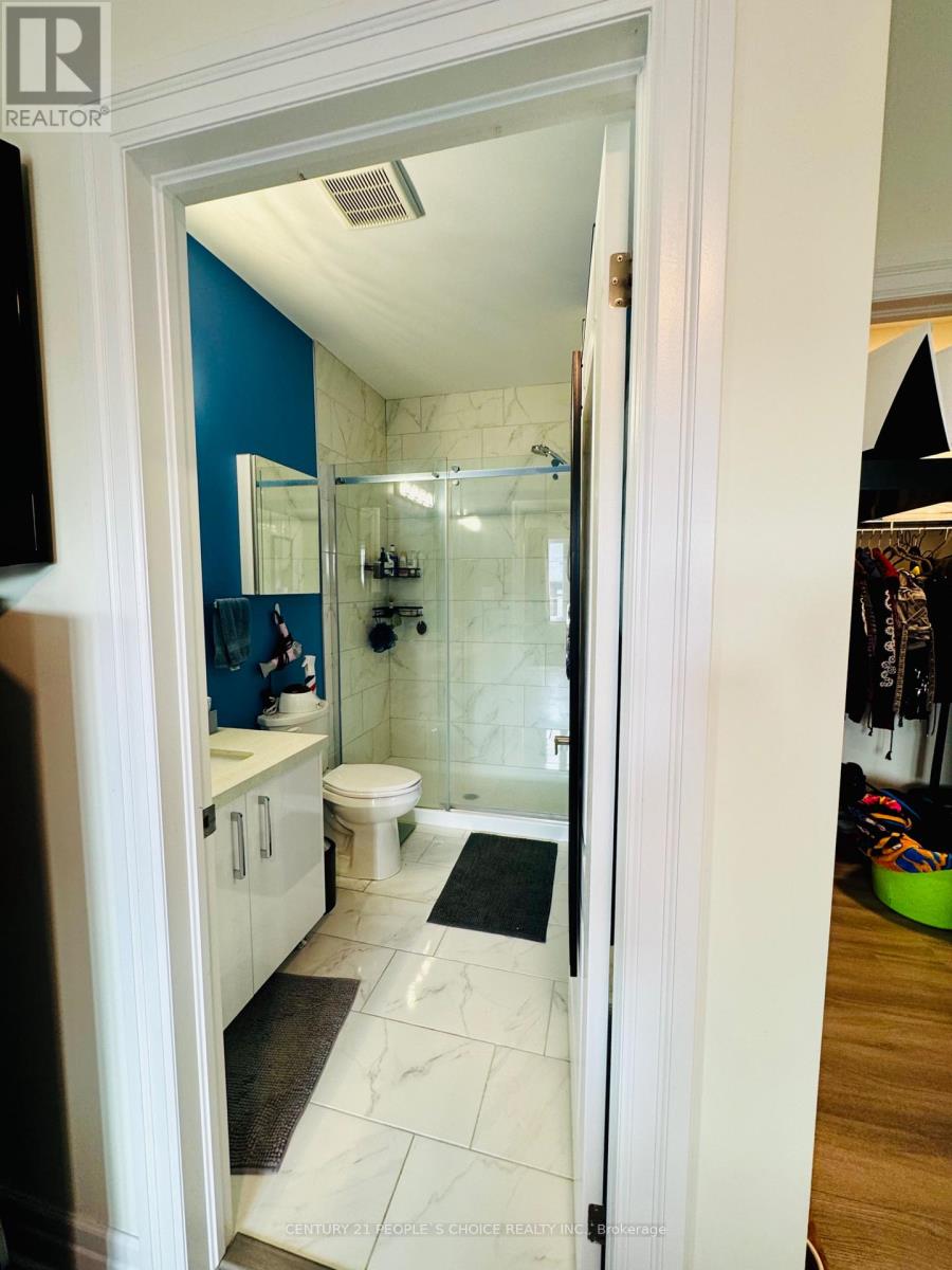 Photo 26 of 45 2610 Kettering Place, London South ON