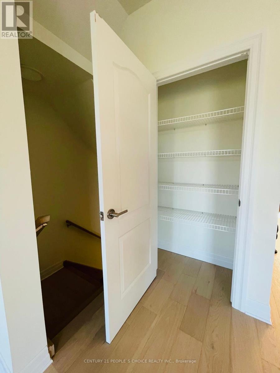 Photo 20 of 45 2610 Kettering Place, London South ON