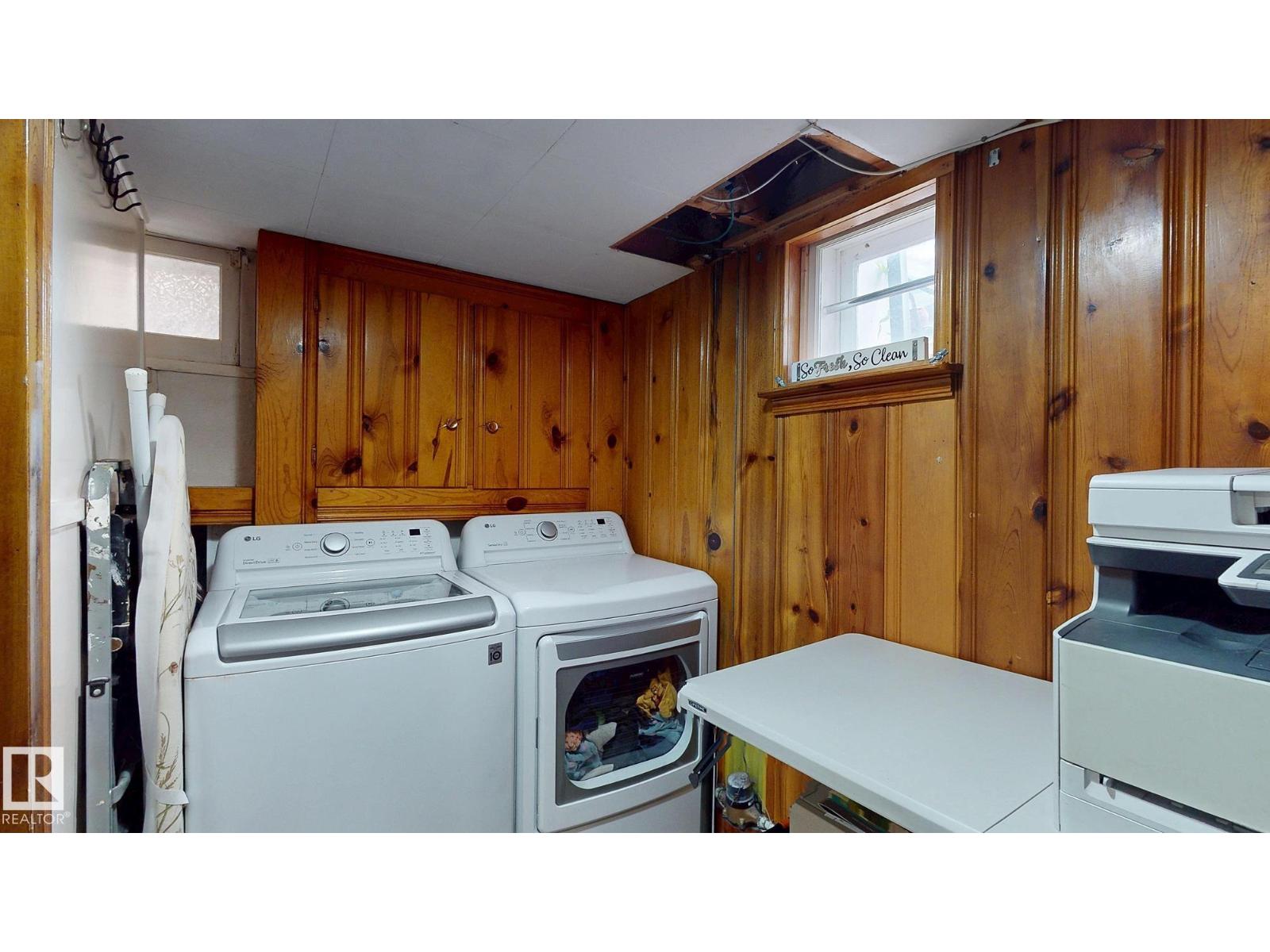 Photo 22 of 7611 112 S Av Nw, Edmonton AB