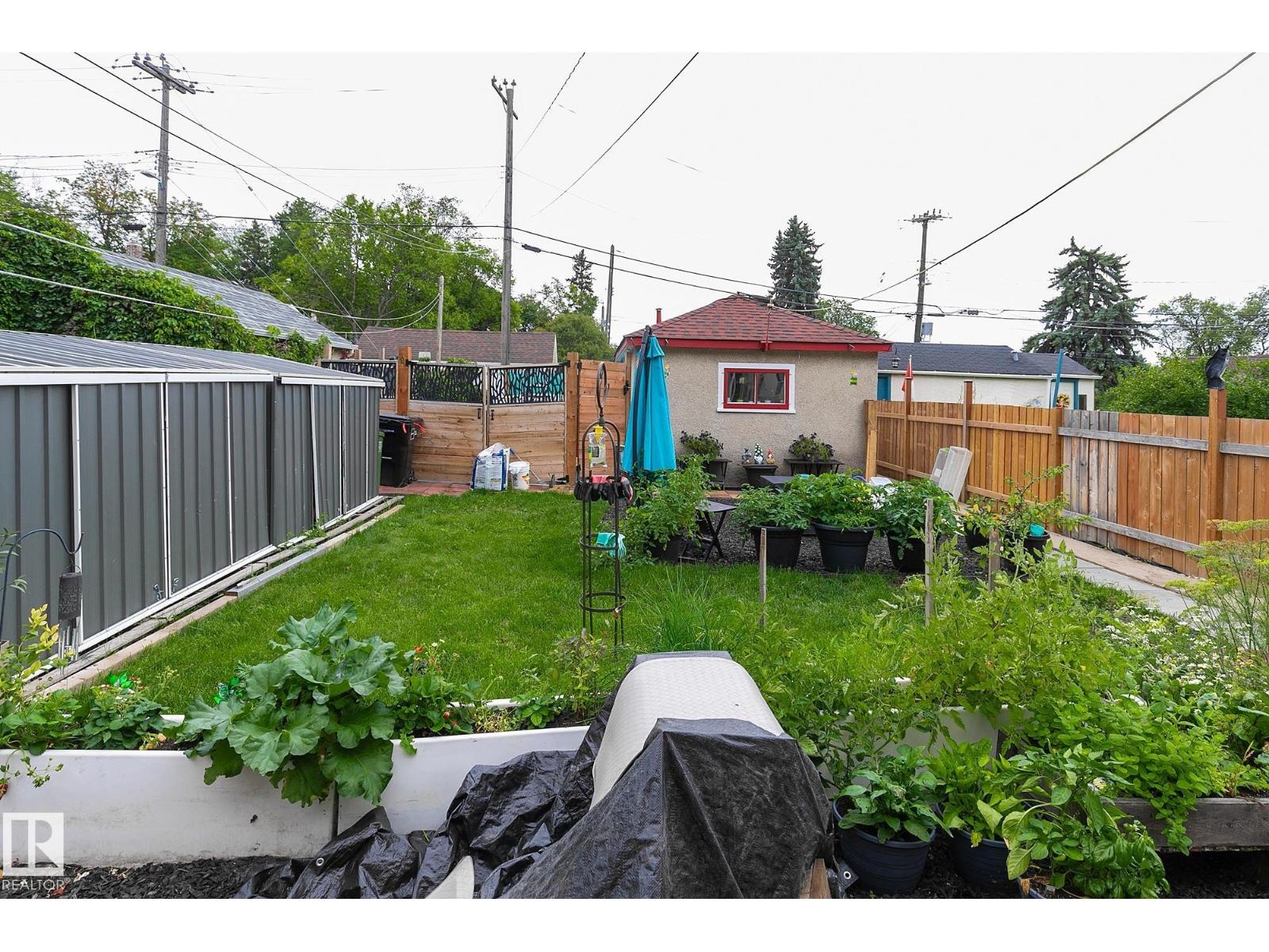Photo 35 of 7611 112 S Av Nw, Edmonton AB