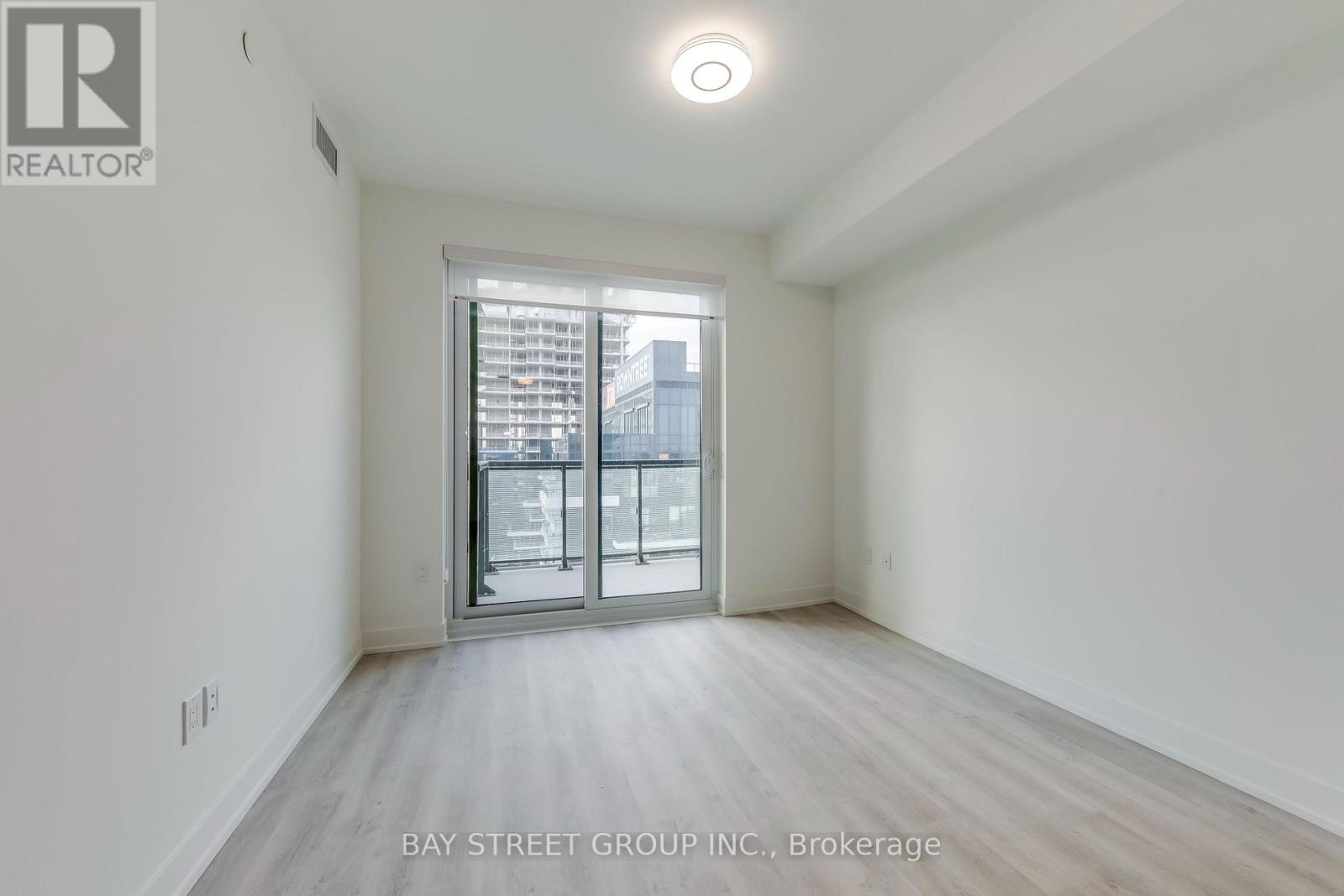 Photo 13 of 3001 30 Inn On The Park Drive, Toronto ON