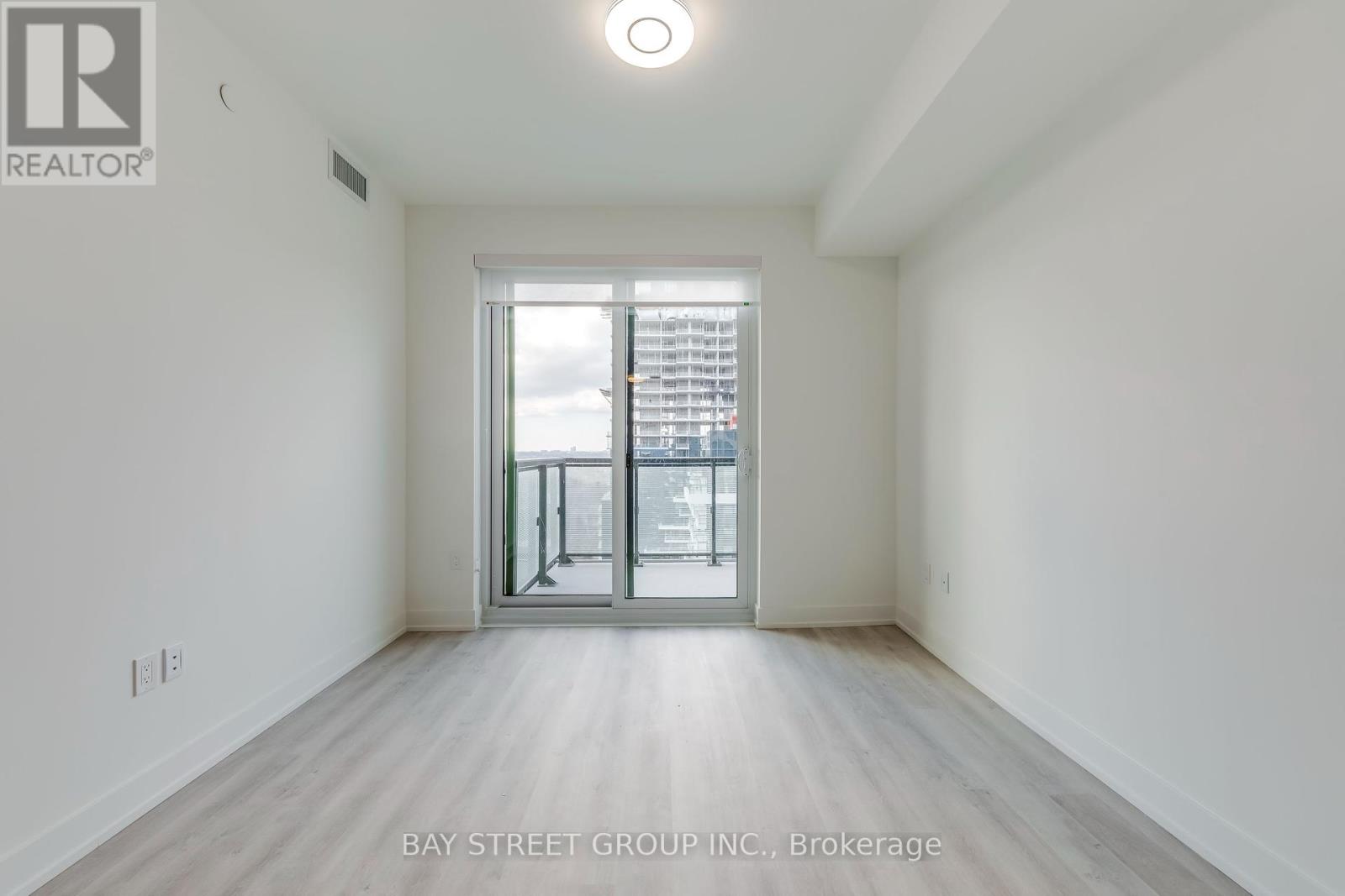 Photo 14 of 3001 30 Inn On The Park Drive, Toronto ON