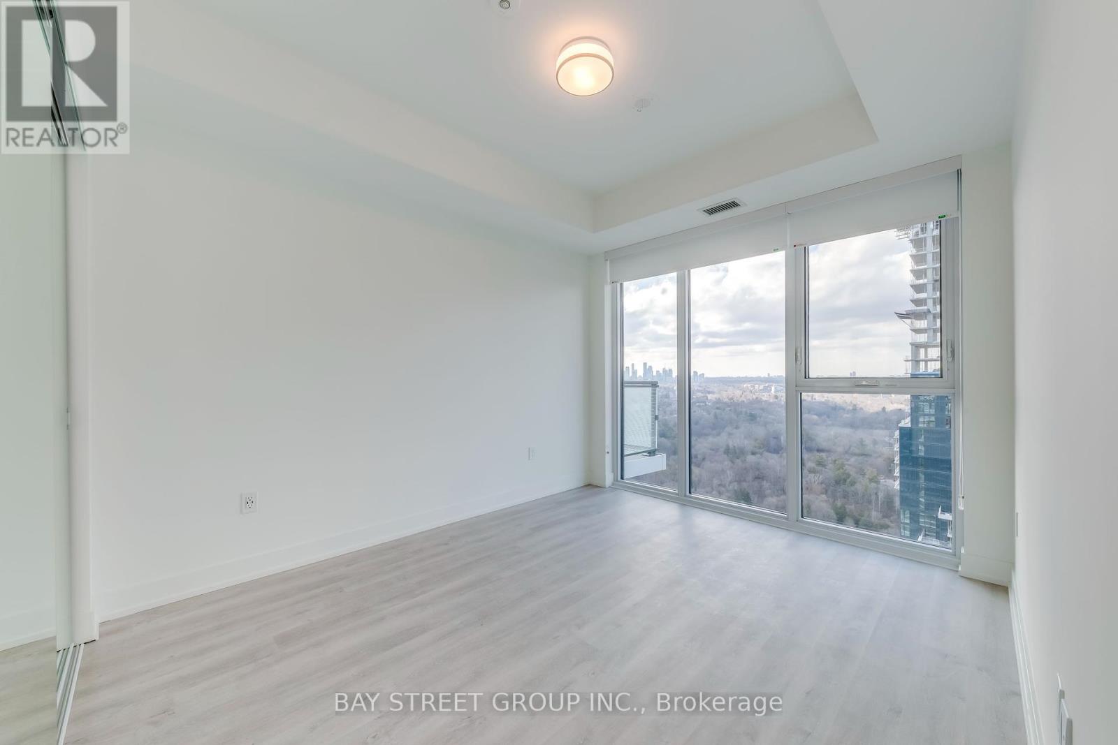 Photo 17 of 3001 30 Inn On The Park Drive, Toronto ON