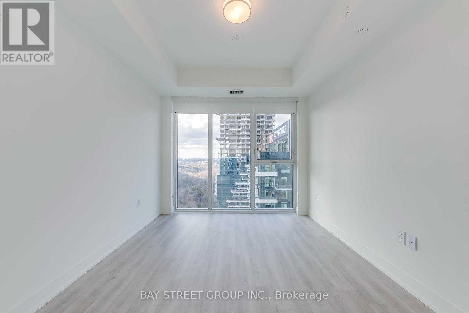 Photo 18 of 3001 30 Inn On The Park Drive, Toronto ON