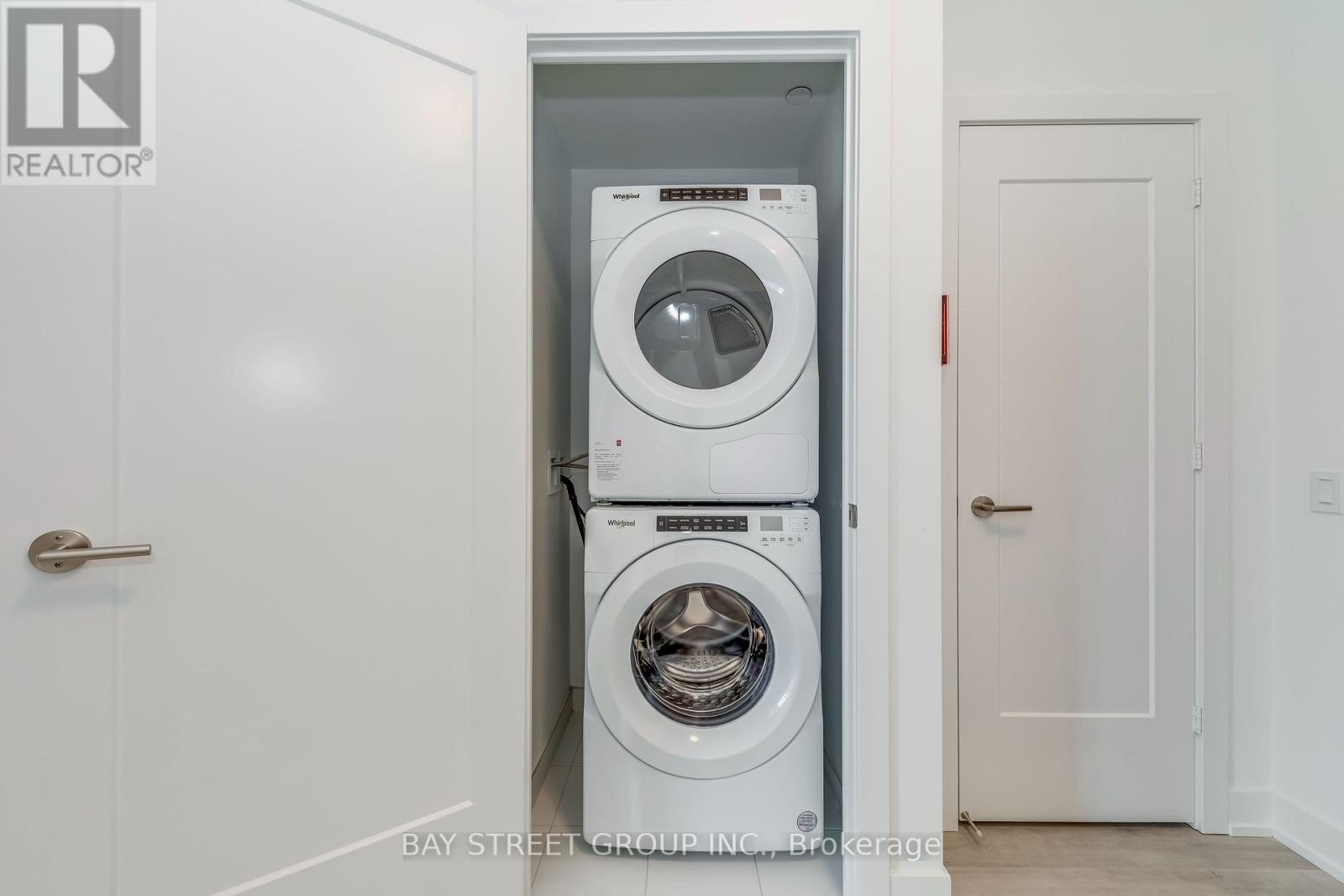 Photo 21 of 3001 30 Inn On The Park Drive, Toronto ON